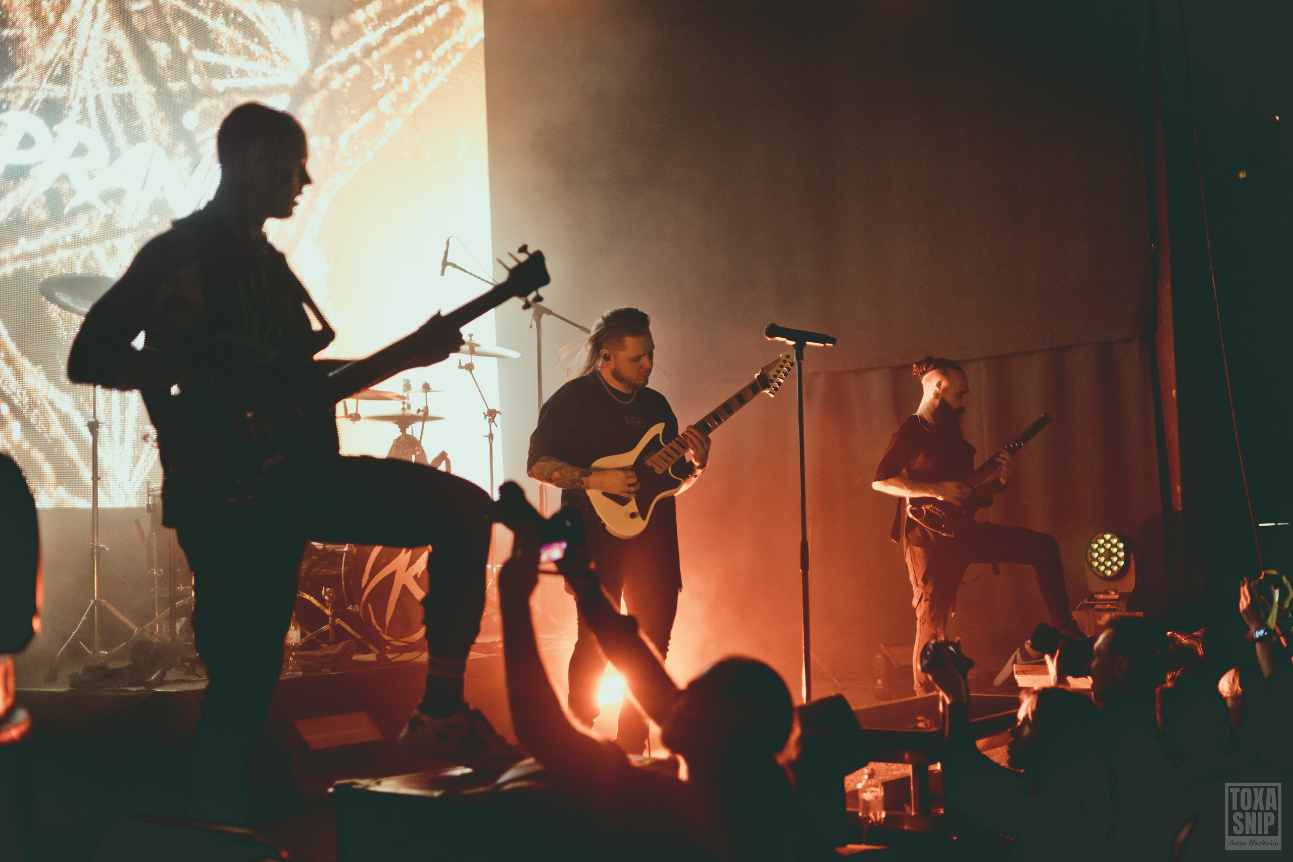 Концерт группы KAPRANOV в Москве (04.04.2025). Toxasnip Photo | Anton Maslenkin