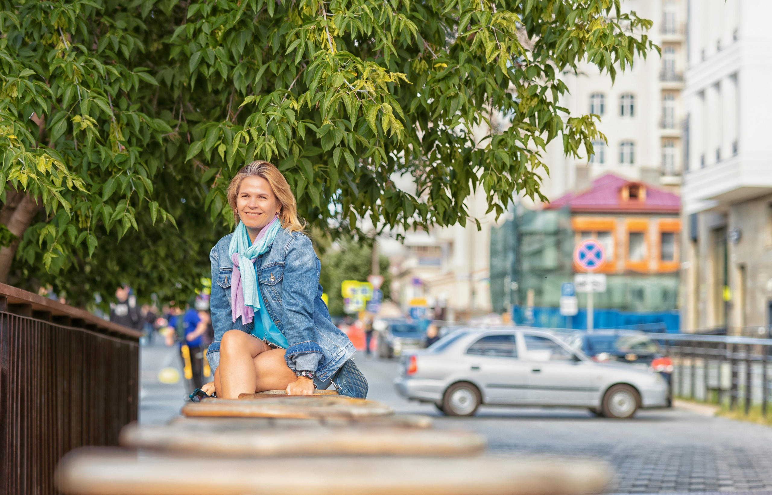 девушка на мосту  Фотограф Олег Алексеев