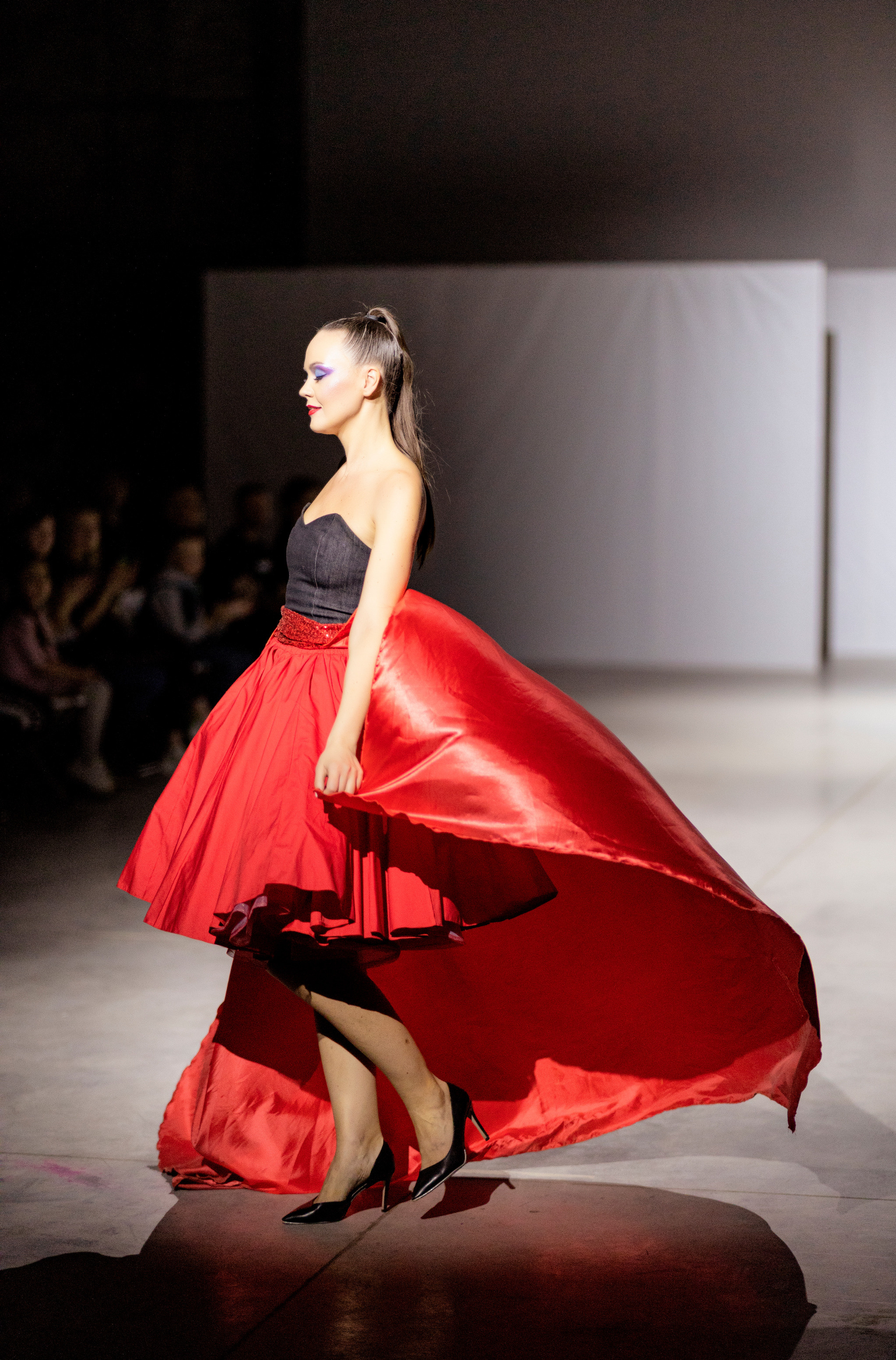 Съемки показа мод в Свердловской киностудии. Фотограф в Екатеринбурге Олег Алексеев. Фотосессия в Екатеринбурге