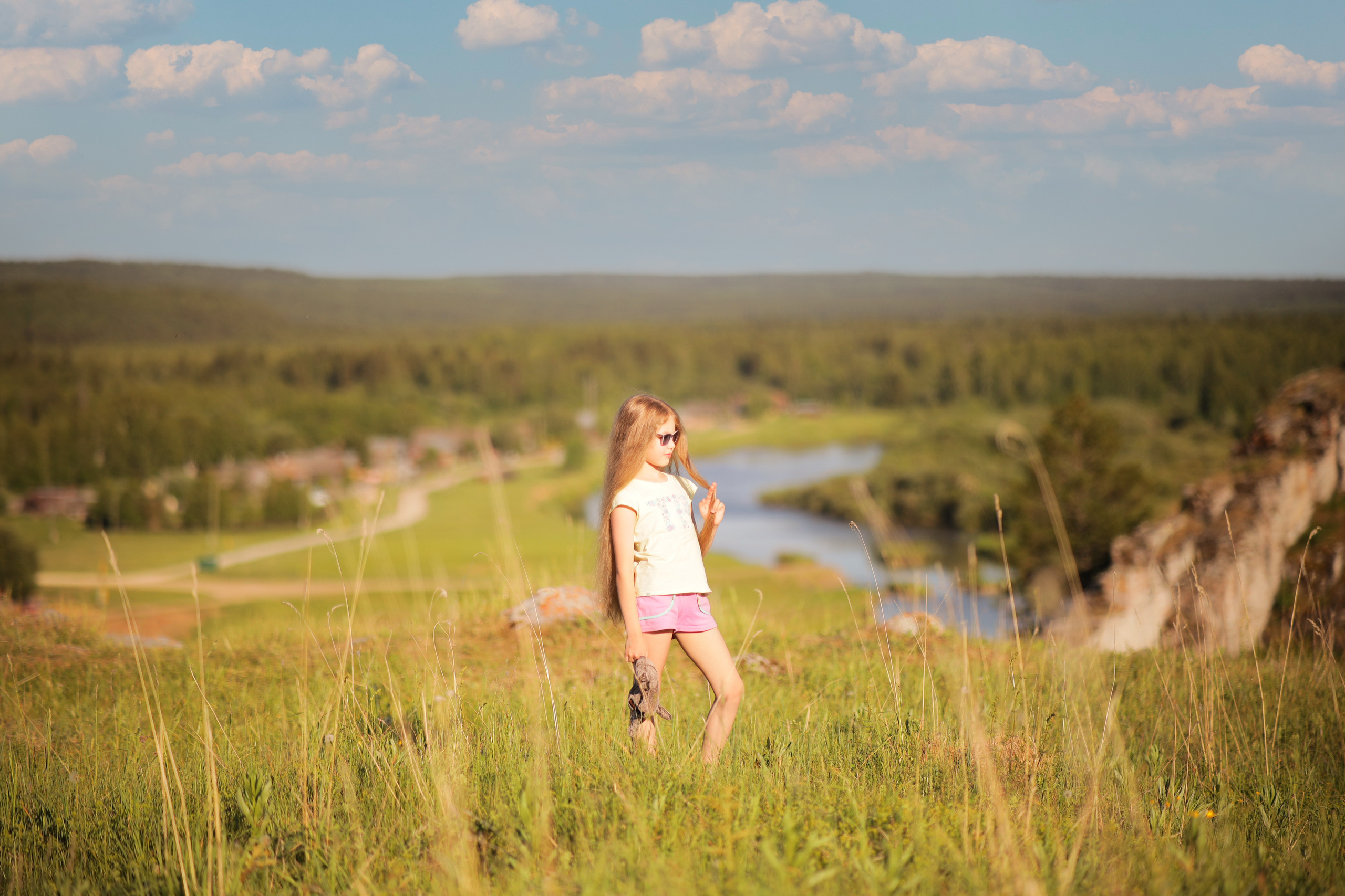 Алиса в деревне. Фотограф в Екатеринбурге Олег Алексеев. Фотосессия в Екатеринбурге