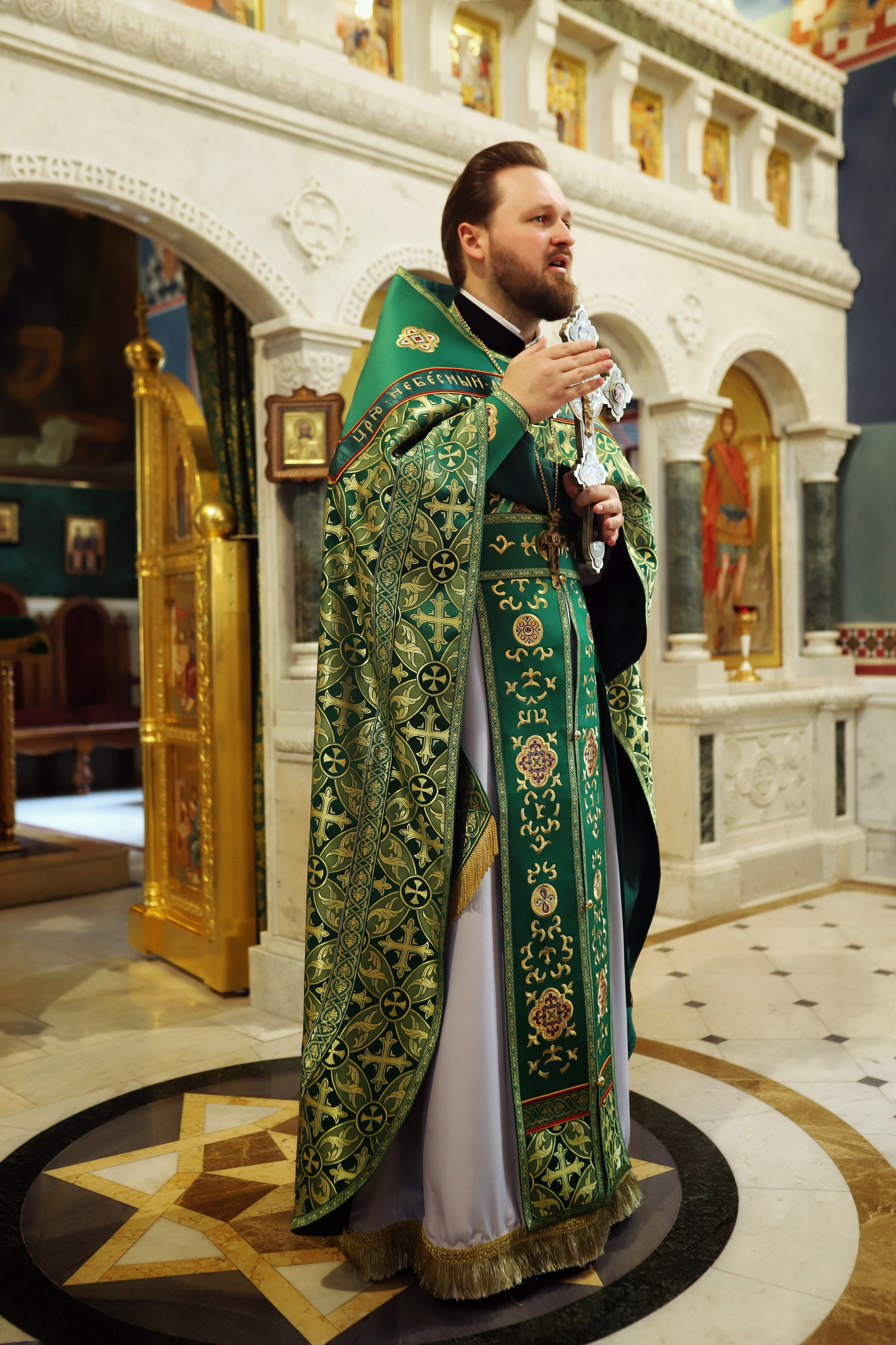 Съемка Литургии. Фотограф и видеограф в Санкт-Петербурге