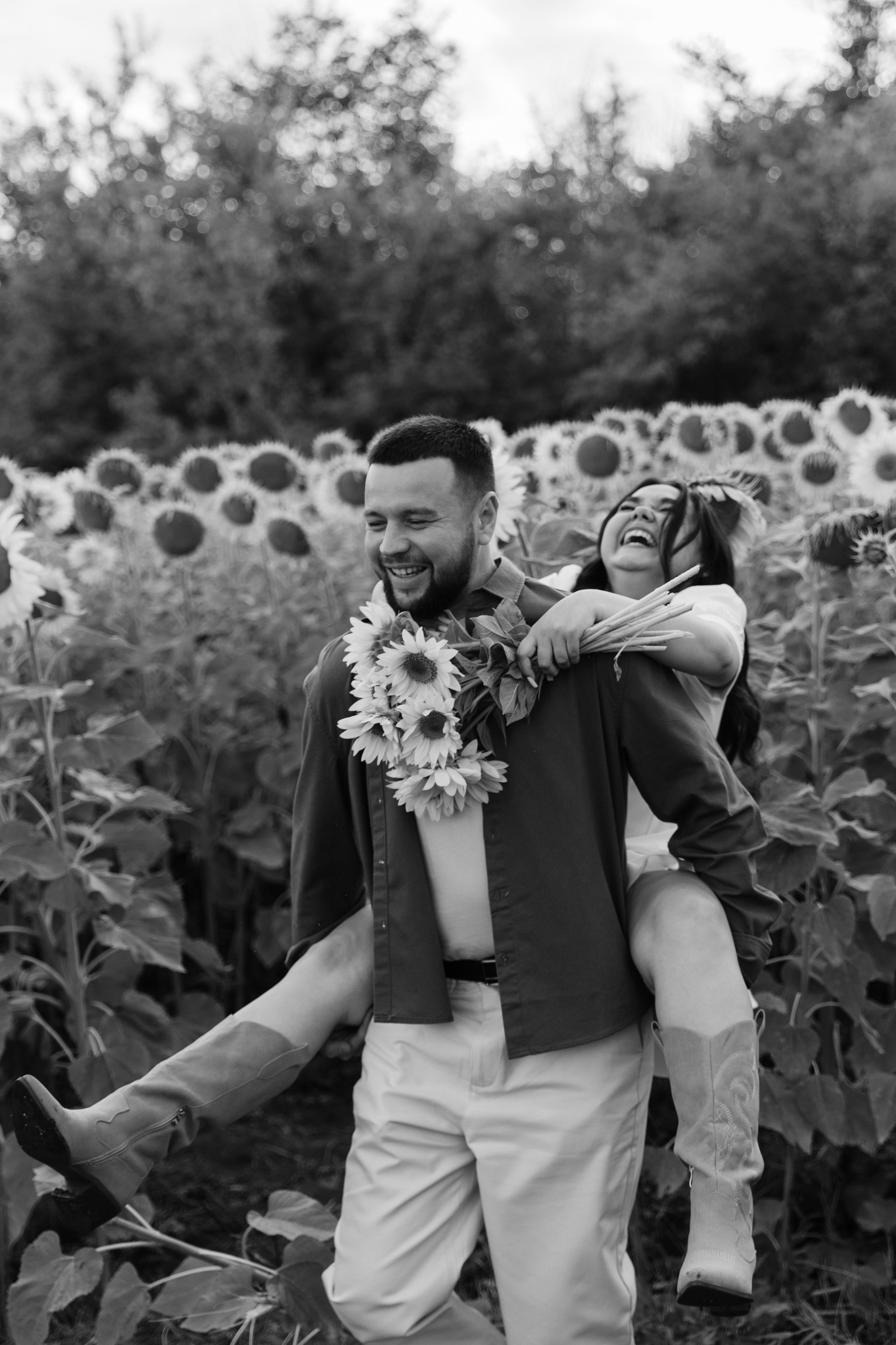 Предсвадебная Подсолнухи. Свадебный и репортажный фотограф г. Чебоксары Евгений Леонидович