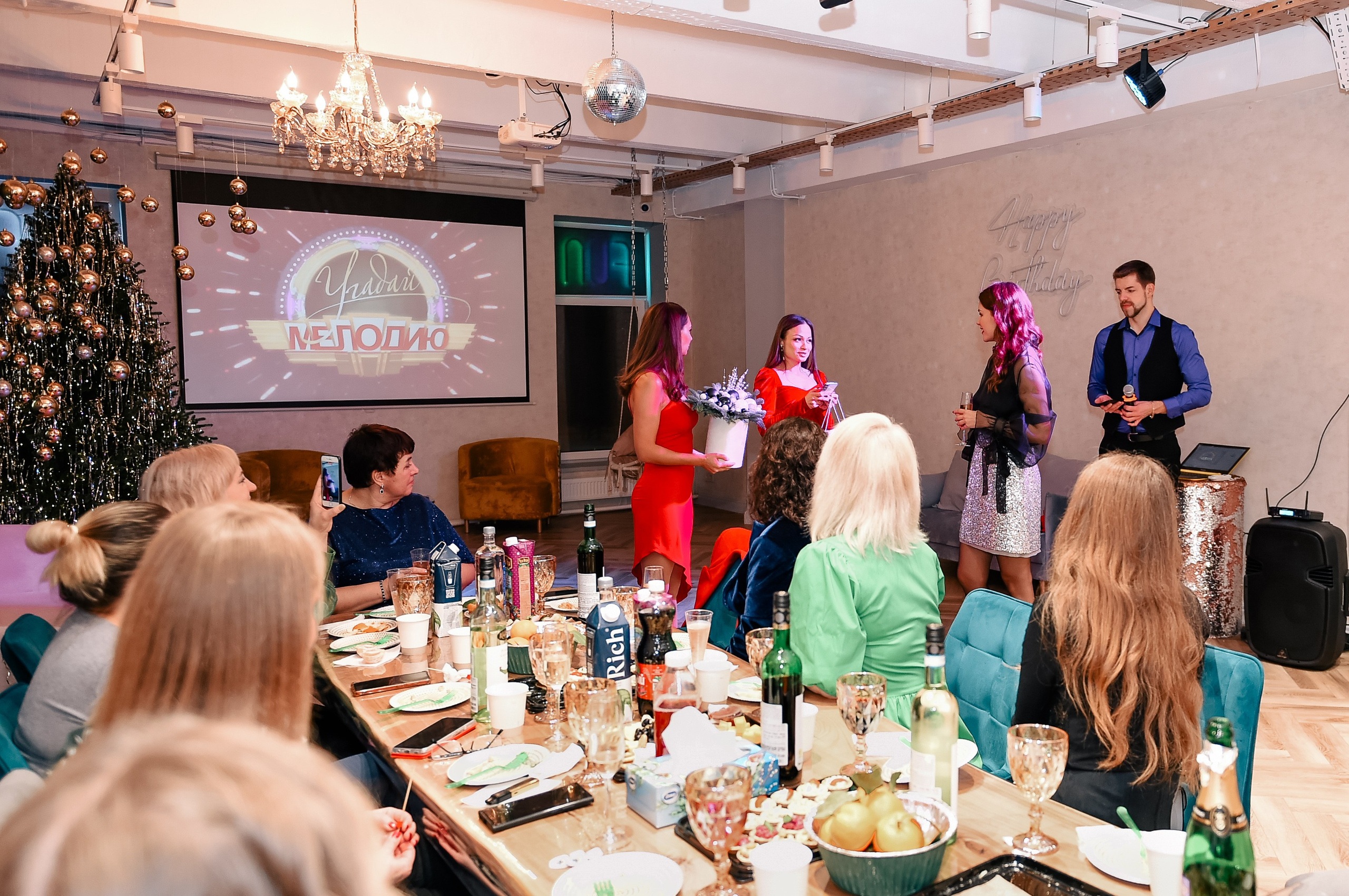 Репортажный фотограф на Новогодний корпоратив. Фотосессии в Москве, женский и семейный фотограф Юлия Михайленко