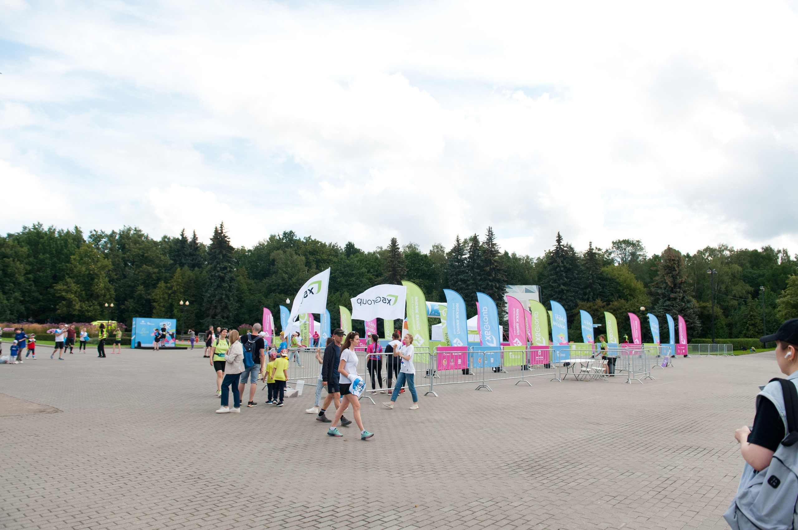 Корпоративное. Забег X5 Retail Group. Репортажный фотограф и видеограф Слава Думчев. Тимбилдинги, отчетники, корпоративы