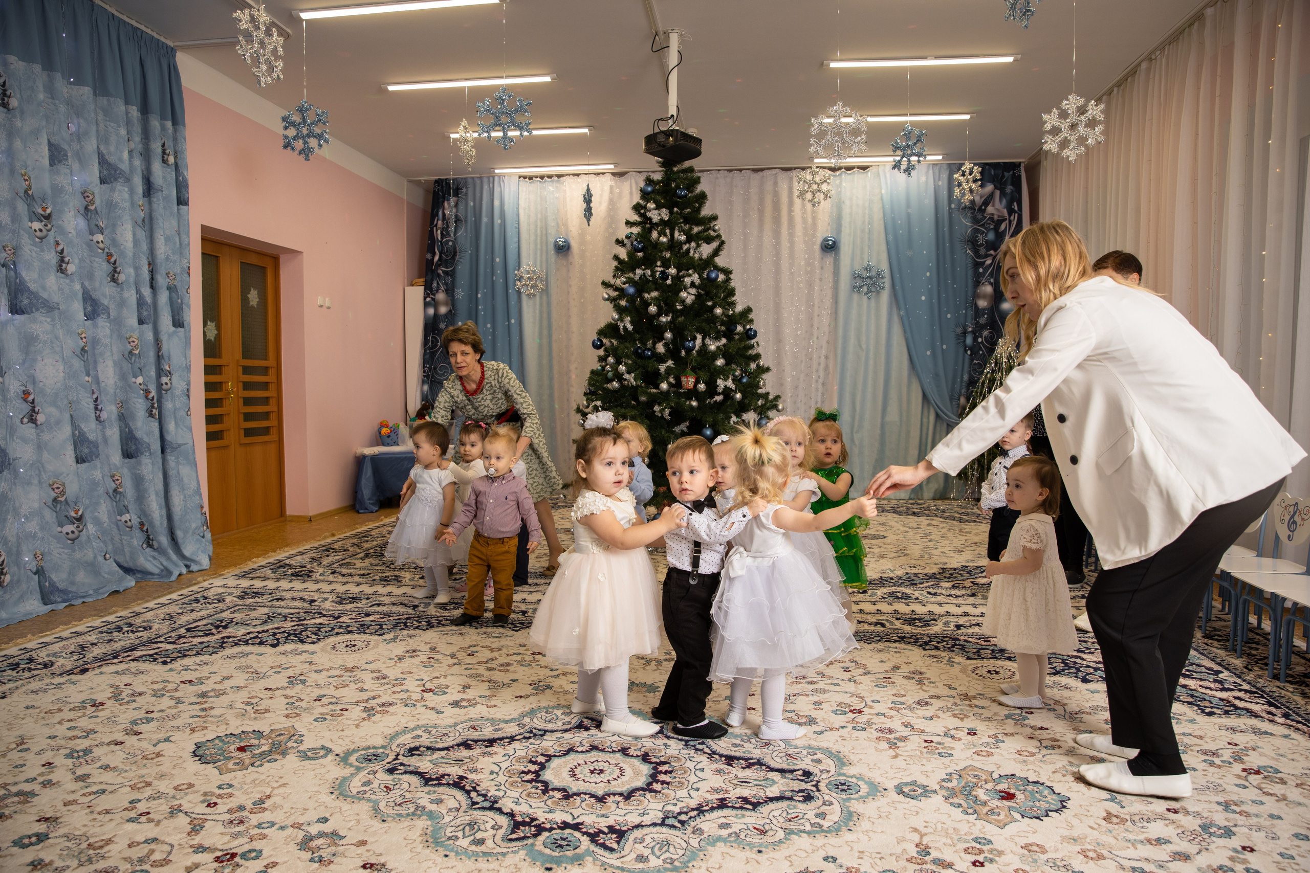 Новогодний утренник Успех. Фотограф в Железнодорожном и Балашихе