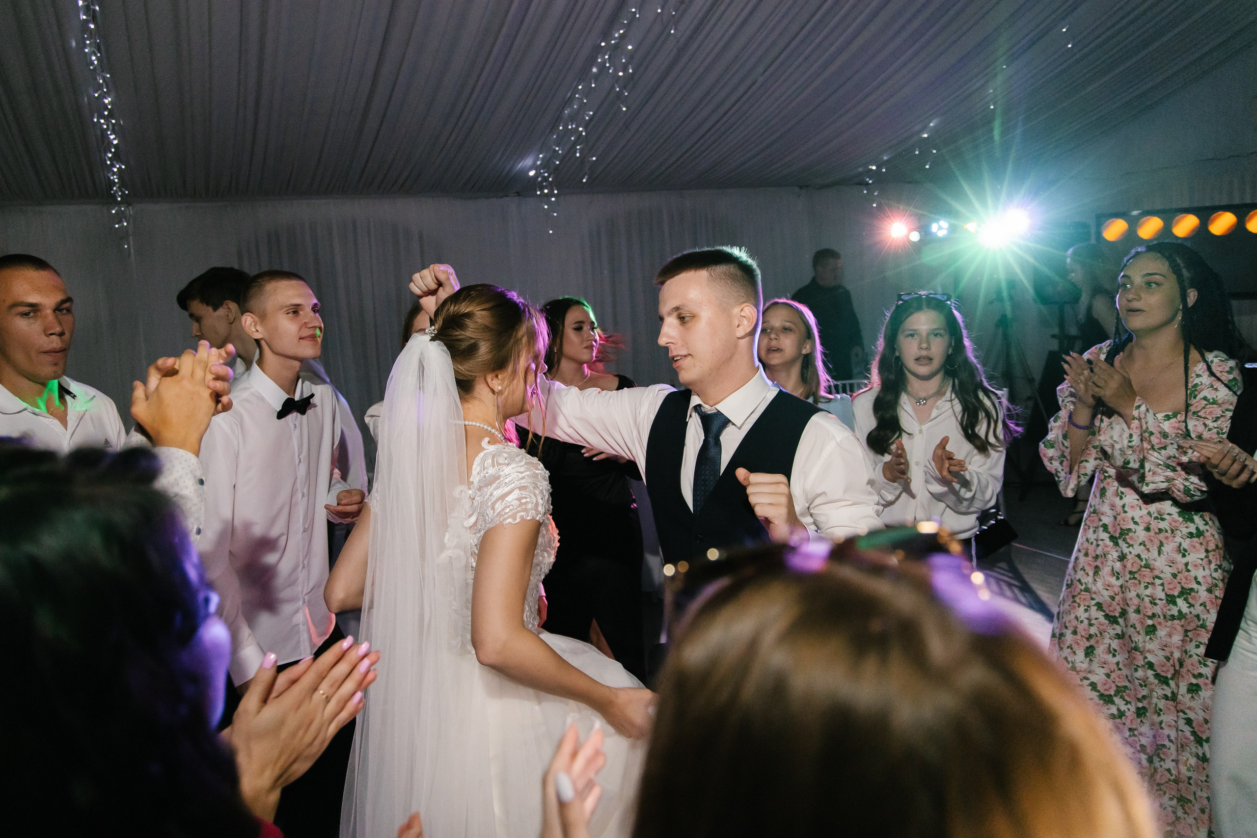 Ксения и Антон (полный день). Фотограф в Барнауле Юлия Садвокасова