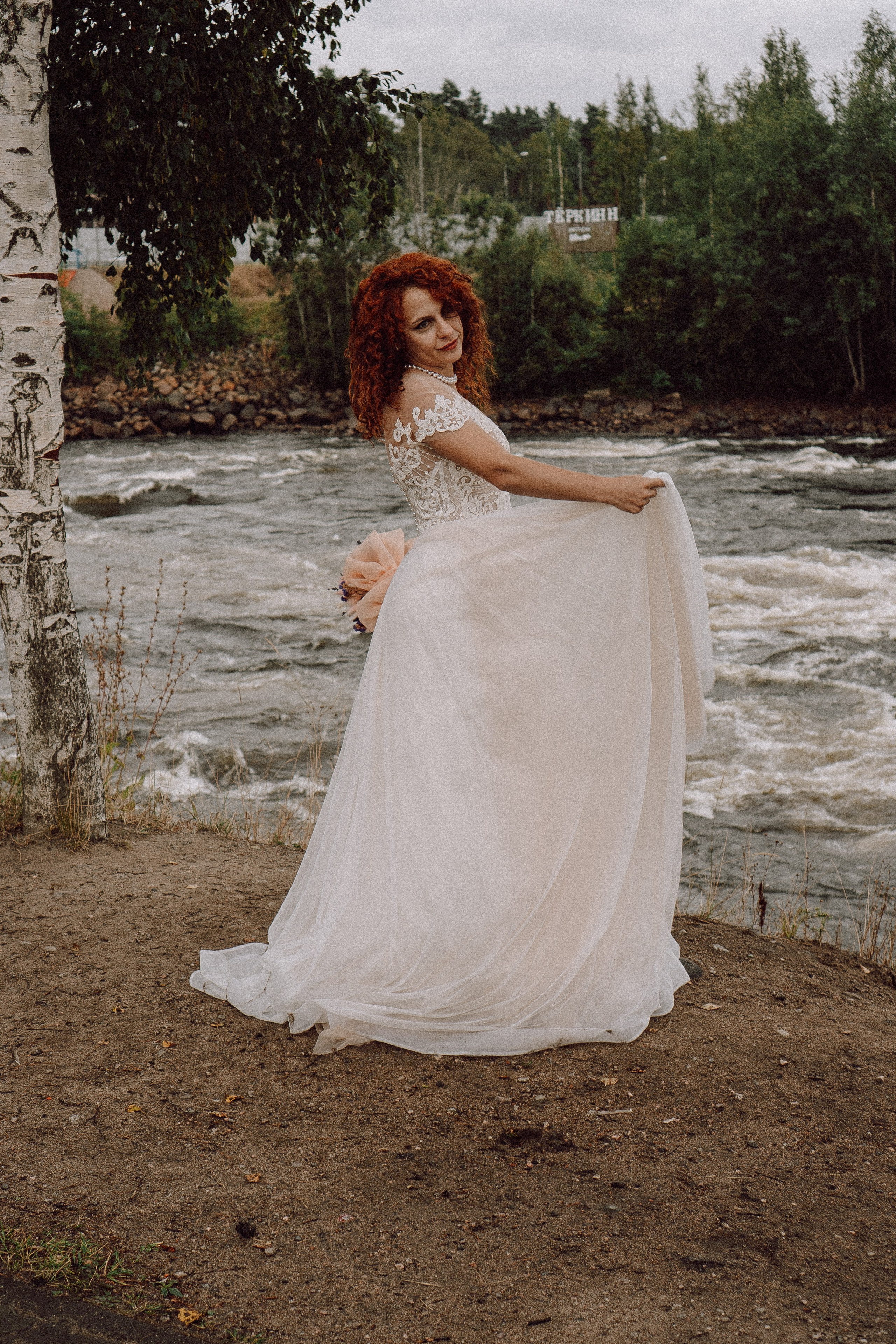 СВАДЕБНАЯ ФОТОСЕССИИЯ ПАРЫ В ГОРОДЕ ПРИОЗЕРСК В СОСНОВОМ ЛЕСУ И С ПИКАПОМ. Профессиональный фотограф, Санкт-Петербург — Виктория Богомолова