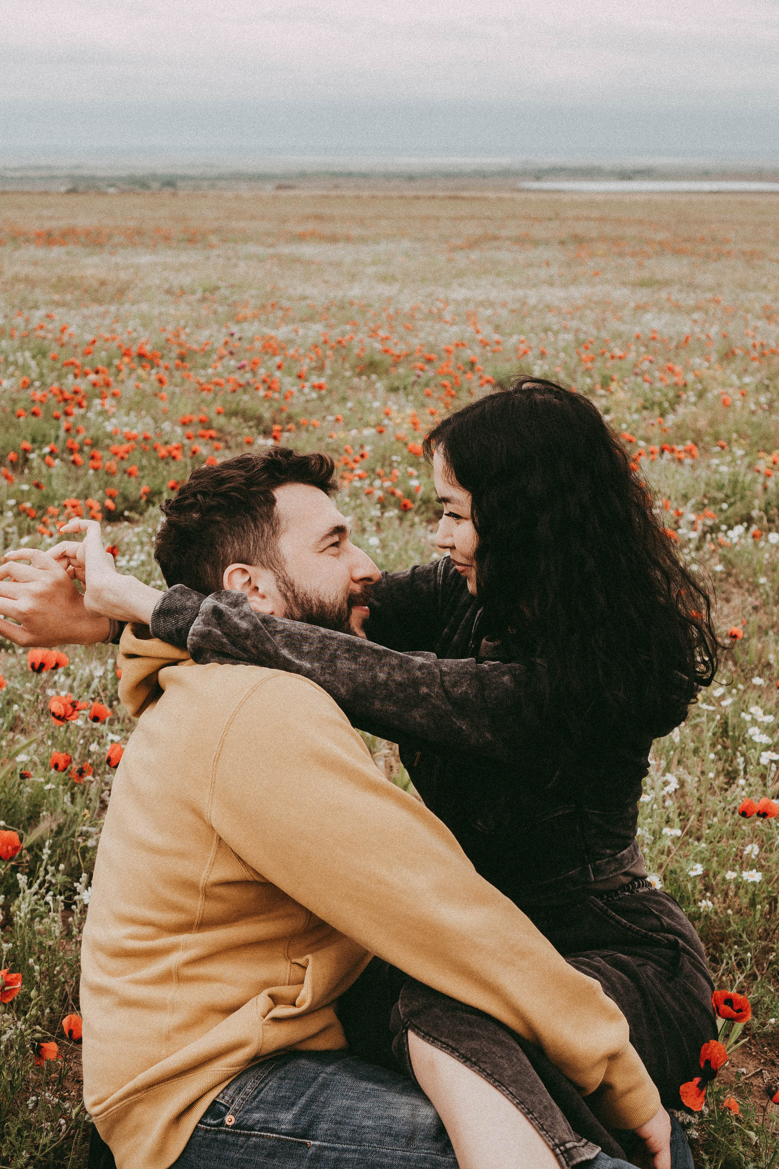 Любовь в маковом поле. Профессиональный фотограф, Санкт-Петербург — Виктория Богомолова