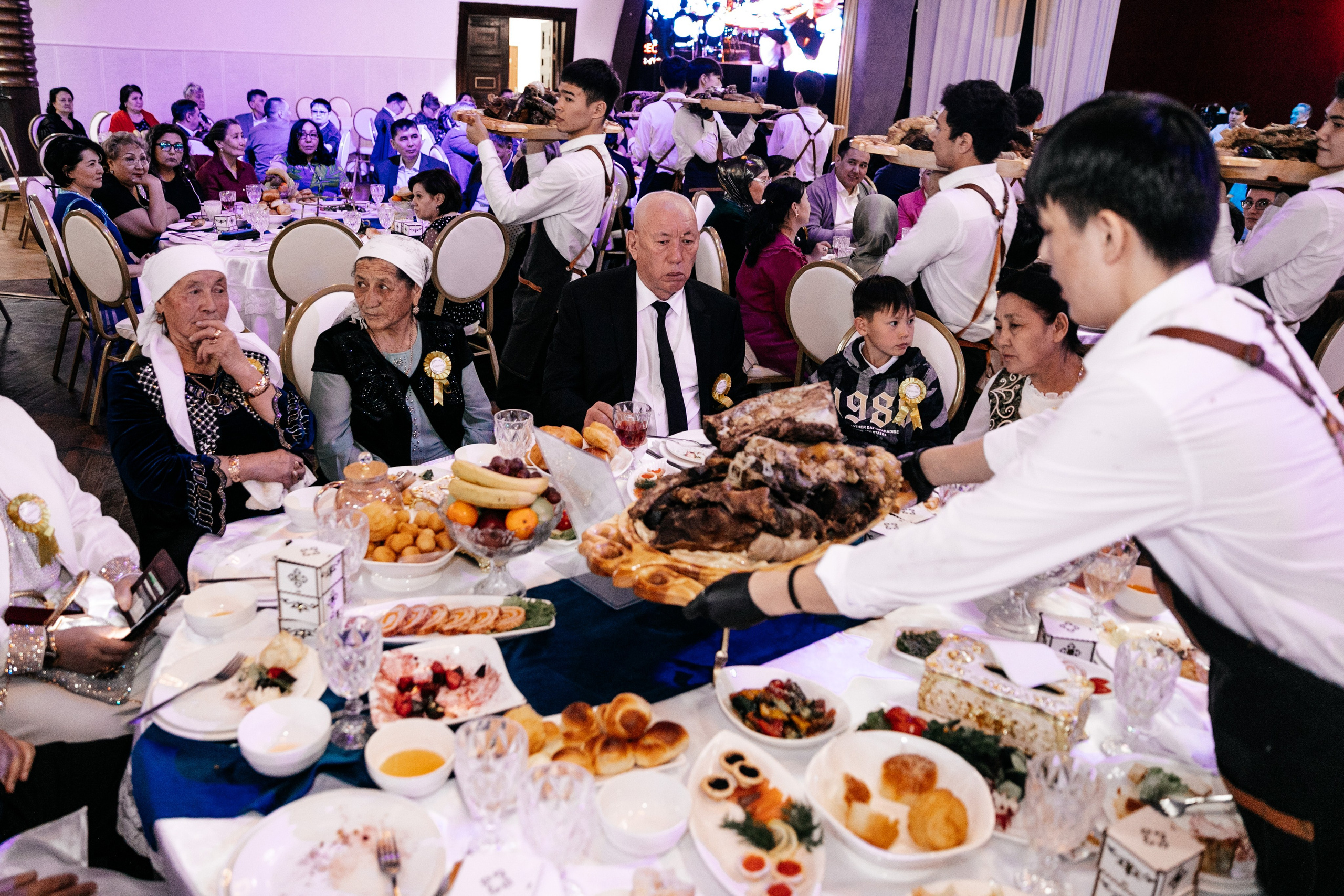 Свадебный банкет Абылайхан и Меруерт. Akkanatart.kz