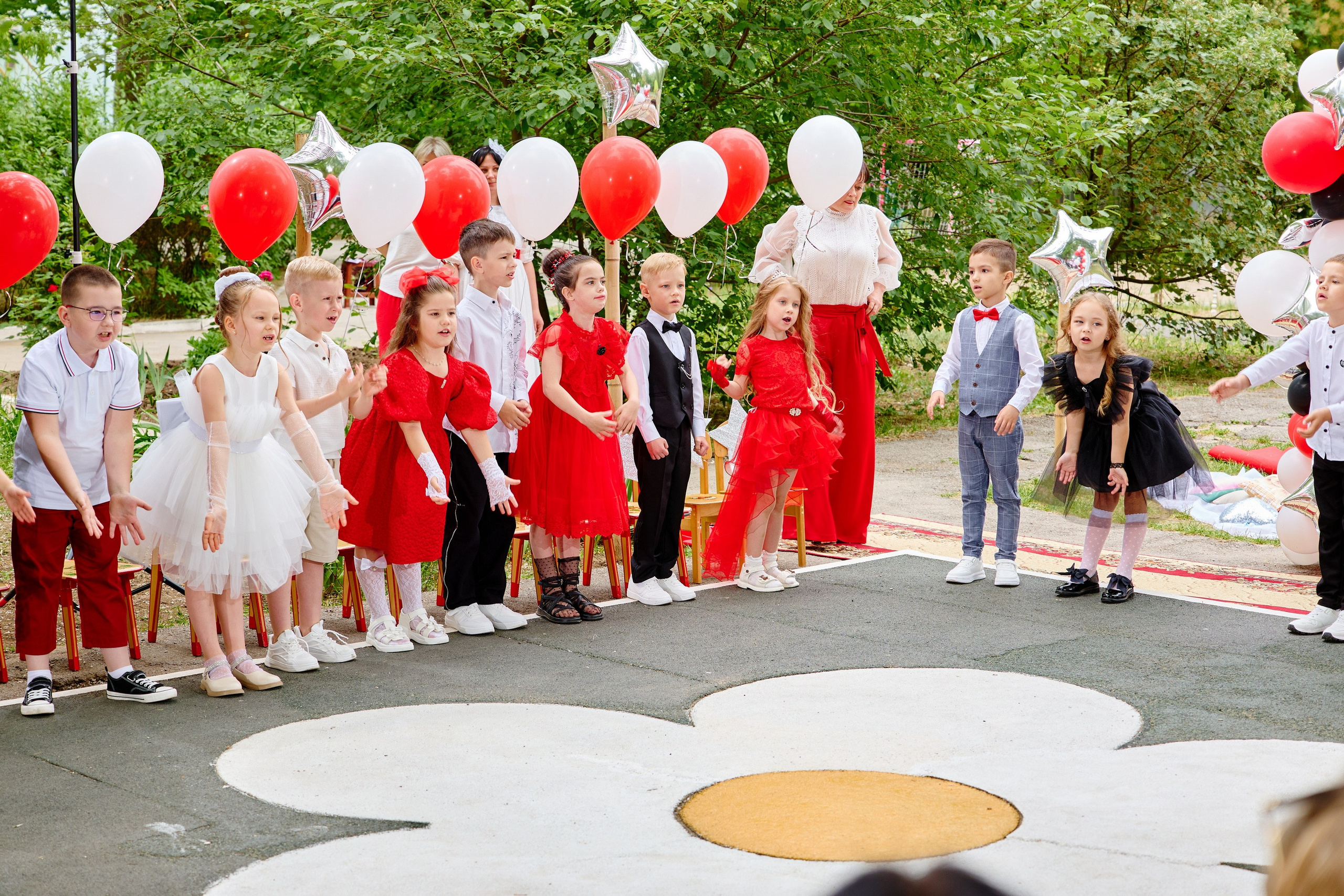 Выпускной 45 сад. Фотограф Выпускные альбомы Таганрог Сергей Коробченко