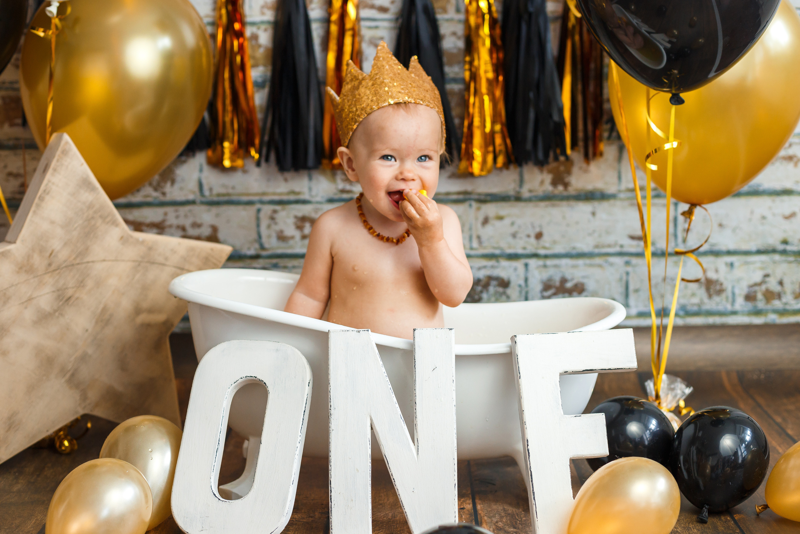 Крушение тортика миасс. Детский и ньюборн фотограф г. Миасса