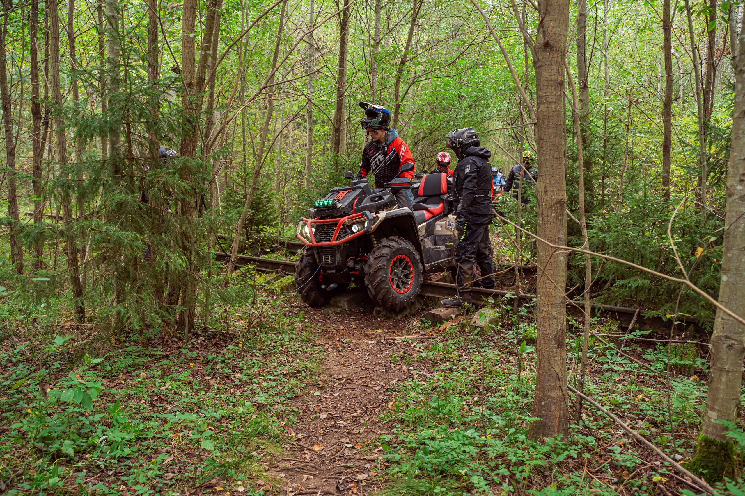 Квадровыезд —спортивный репортаж в Ленинградской области. Свадебный, семейный, портретный, репортажный фотограф в Санкт-Петербурге