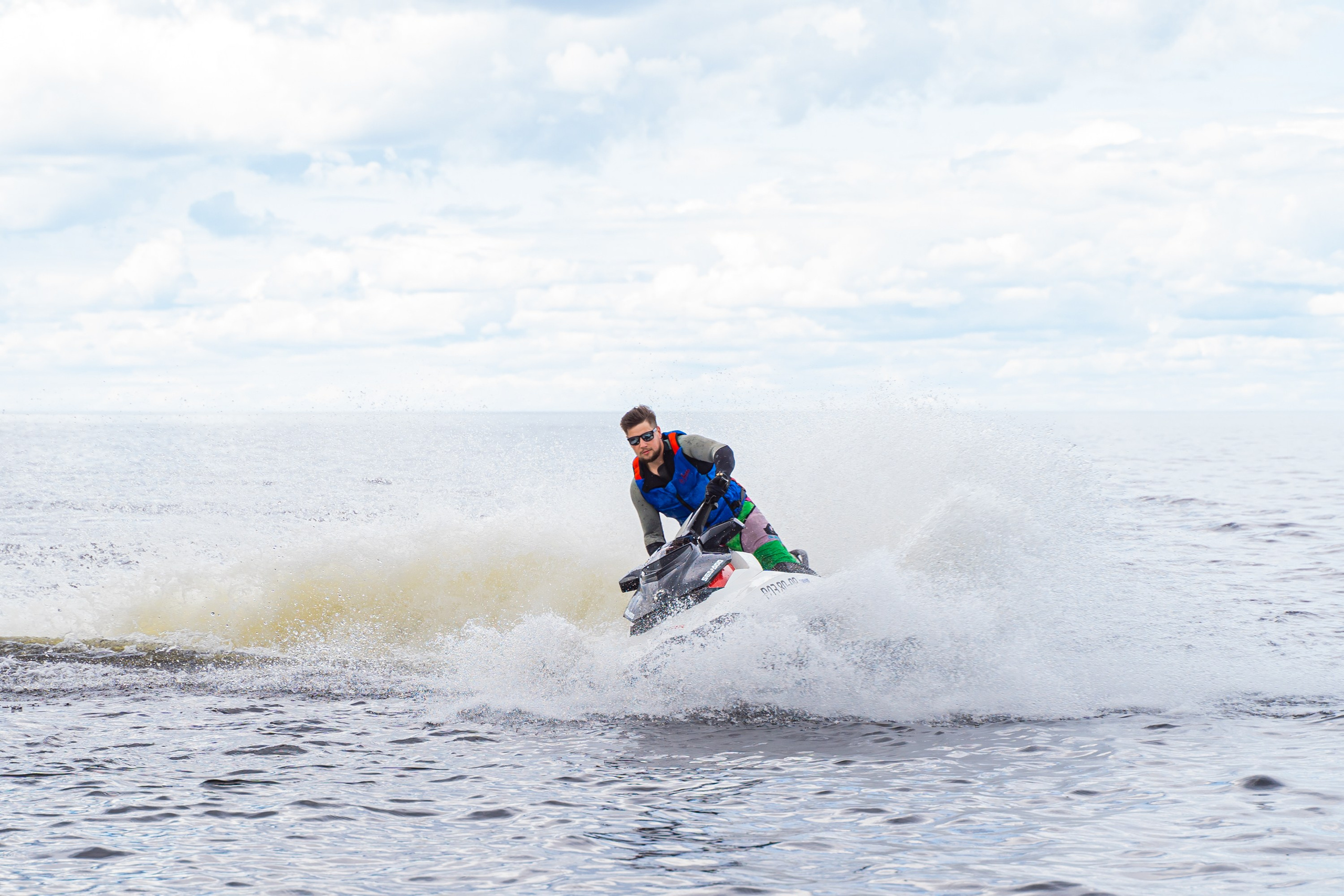 Гидровыезд в Коневский мужской монастырь. Свадебный, семейный, портретный, репортажный фотограф в Санкт-Петербурге