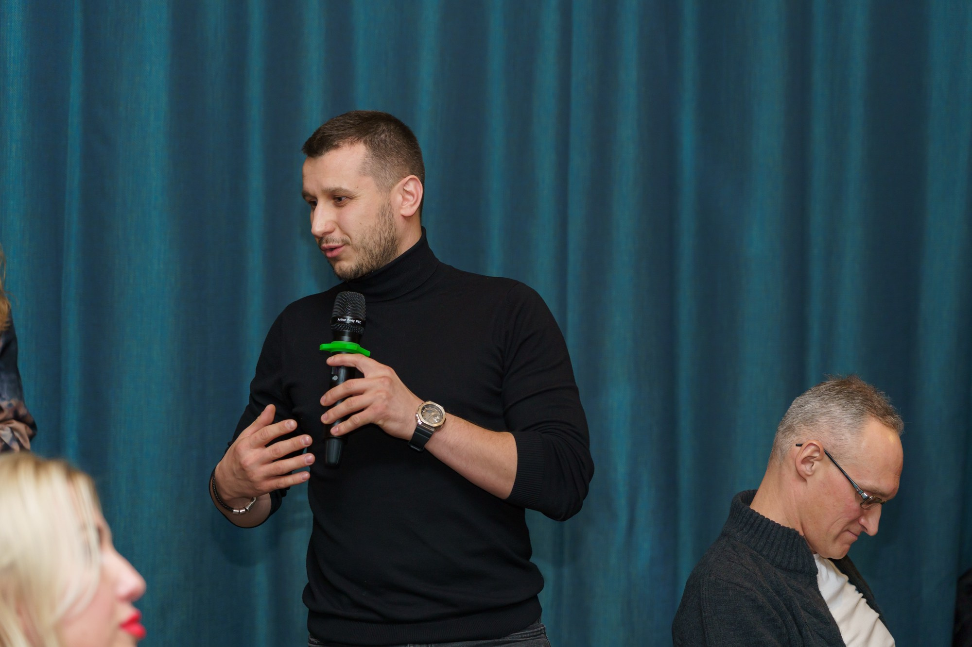 Выступление спикера. Photomantis