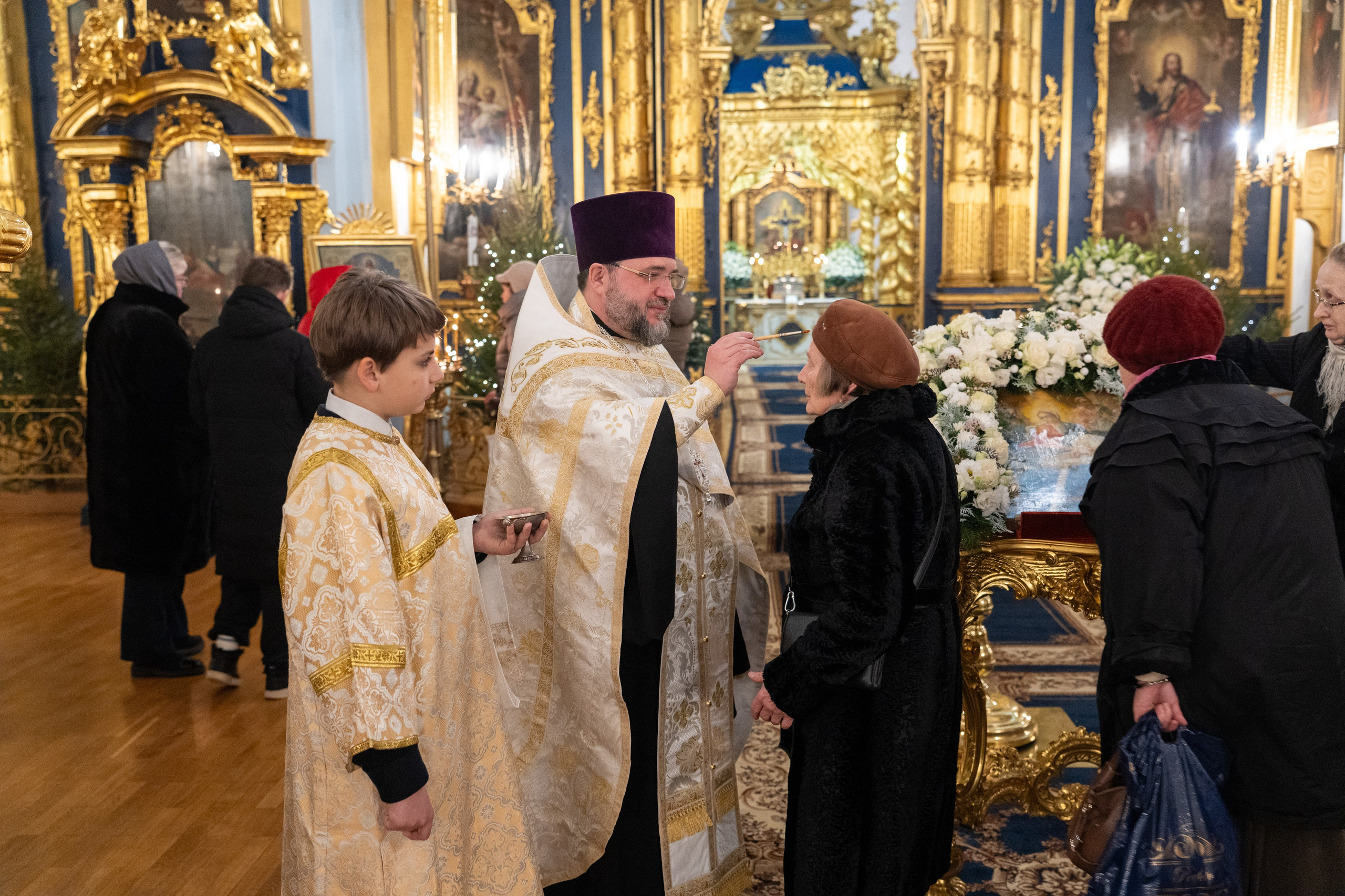 Праздничное бдение в Николо-Богоявленском морском соборе. НИКОЛО-БОГОЯВЛЕНСКИЙ МОРСКОЙ СОБОР