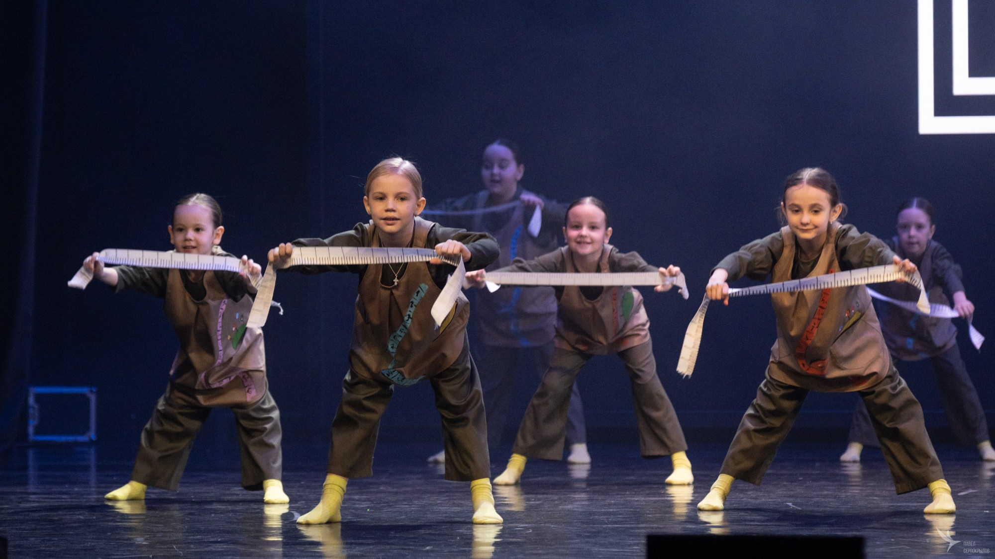 Отчетный концерт студии танца «ШАГ». Репортажный фотограф в Казани Павел Серпокрылов