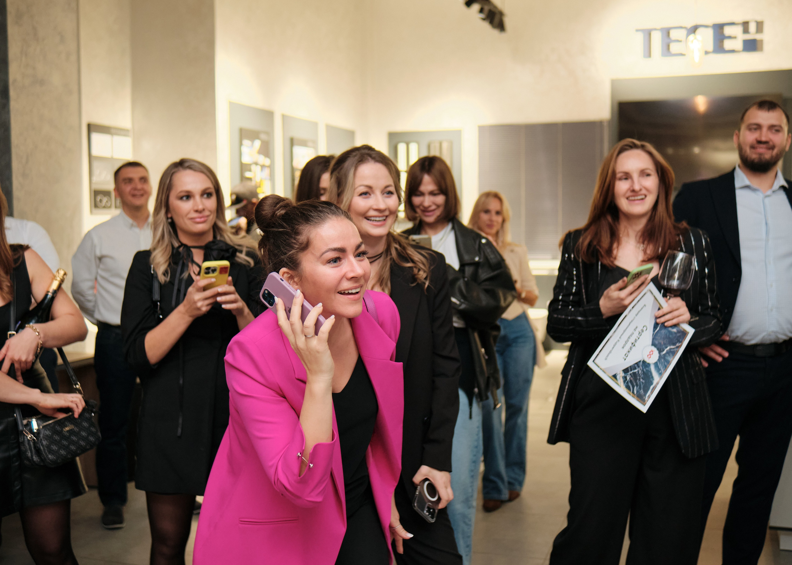 Открытие салона 100 градусов. Антон Ив