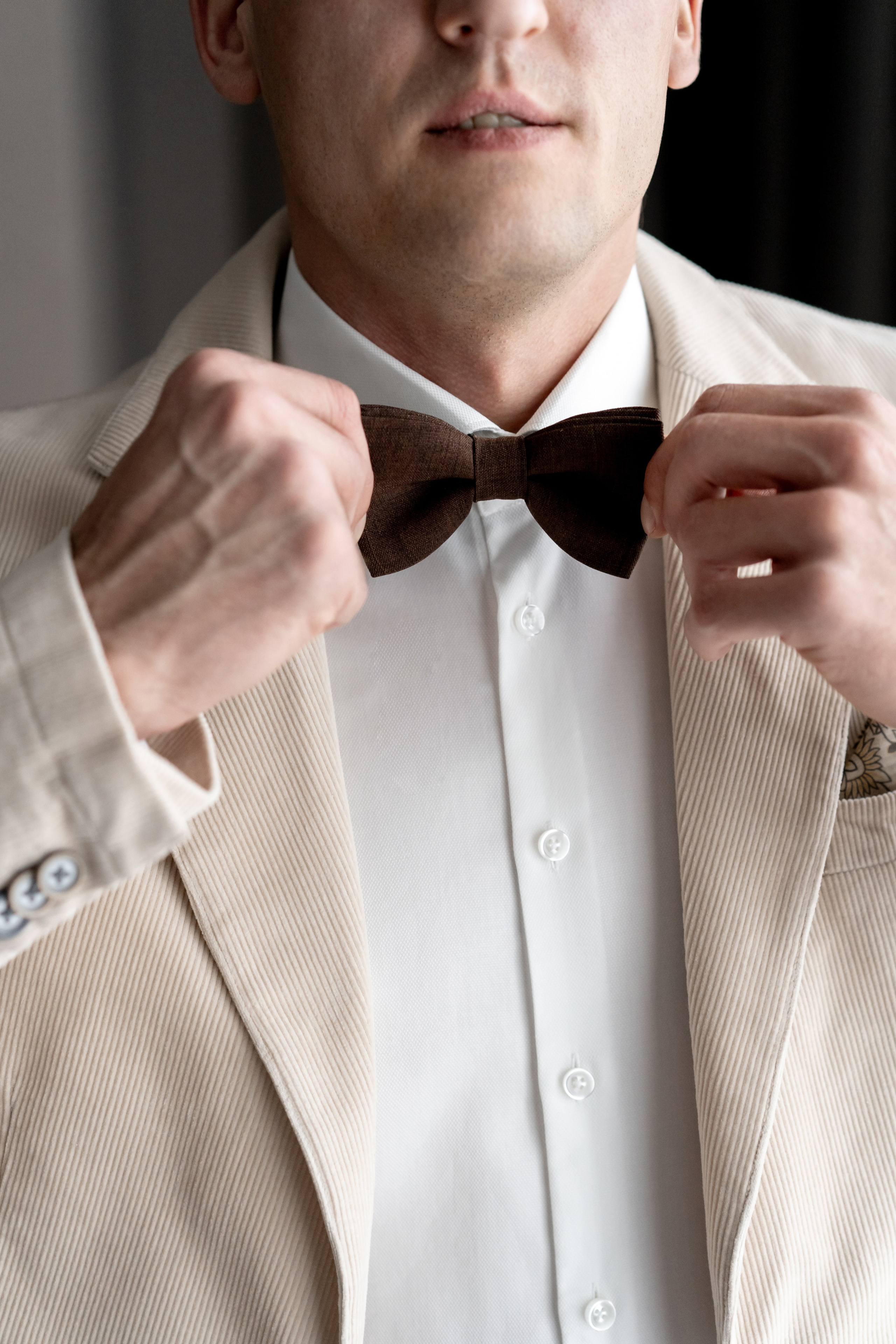 Свадебный фотограф в Москве. Свадебный фотограф Видное, Бутово, Домодедово, Щербинка, Царицыно. Свадебная фотосессия и сборы невесты в отеле Soluxe. Регистрация брака во дворце бракосочетания ВДНХ. Свадьба на ВДНХ. Свадебная фотосессия с ретро автомобилем Чайка. 