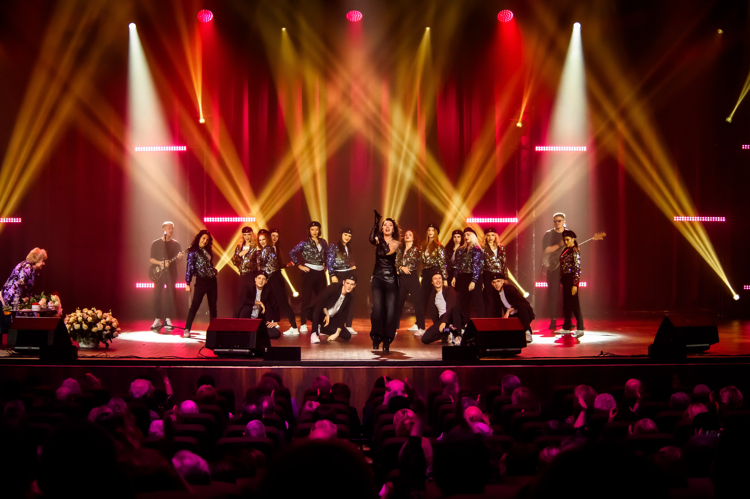 Лариса Рубальская — КЗ «Москва», Остров мечты. Бренд-фотограф для экспертов и блогеров в Москве Влада Горбовская