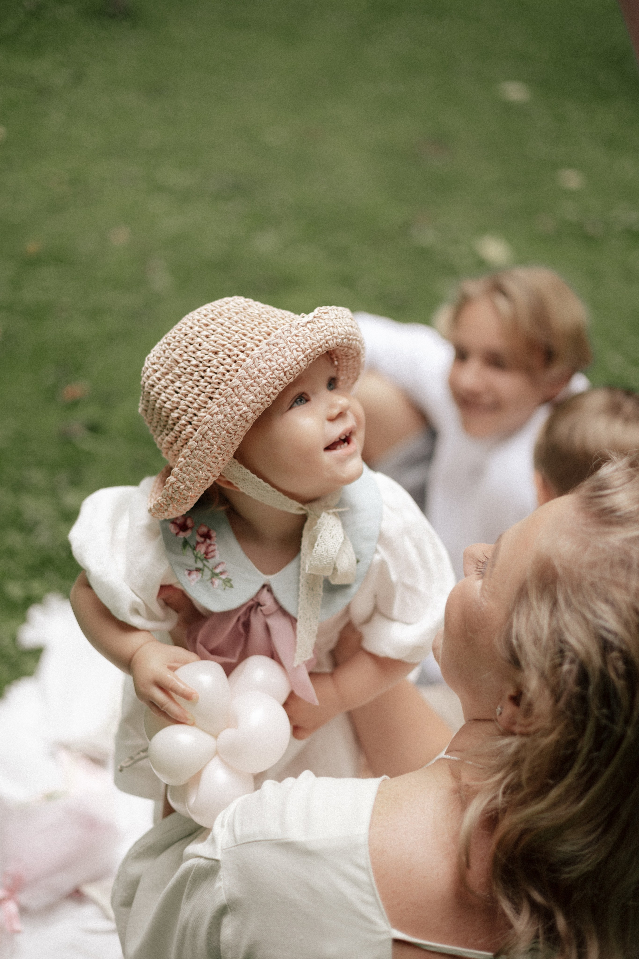 Семейная фотосессия в Оставьевском парке. Свадебный и портретный фотограф в Москве Анастасия Масюк