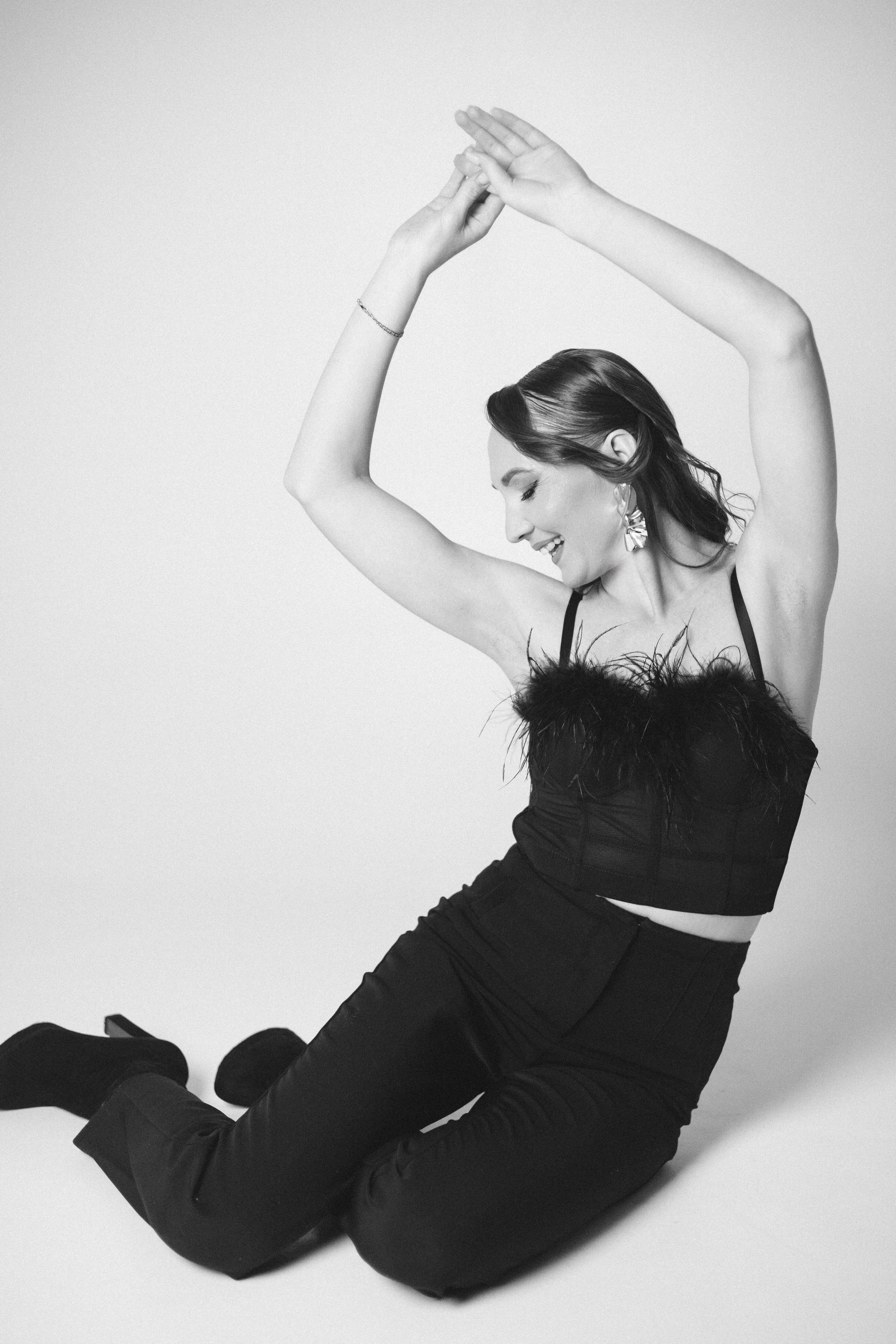 ЖЕНСКИЕ ПОРТРЕТЫ СТУДИЯ 2026. Фотограф Красноярск съемки лавстори, фотосессия в студии, портретная съемка, творческие фотосессии