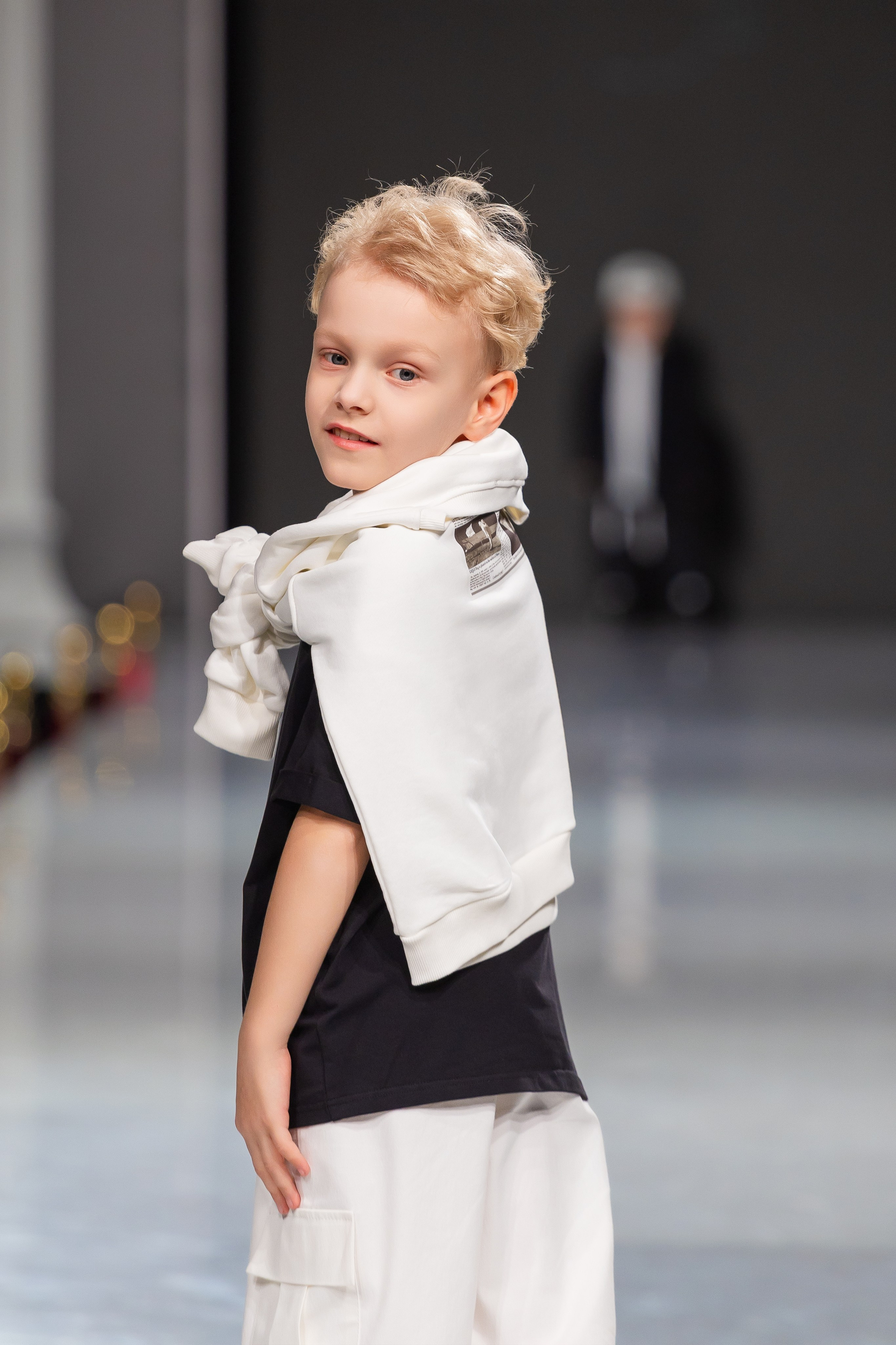 Estet Fashion Week. Photomantis