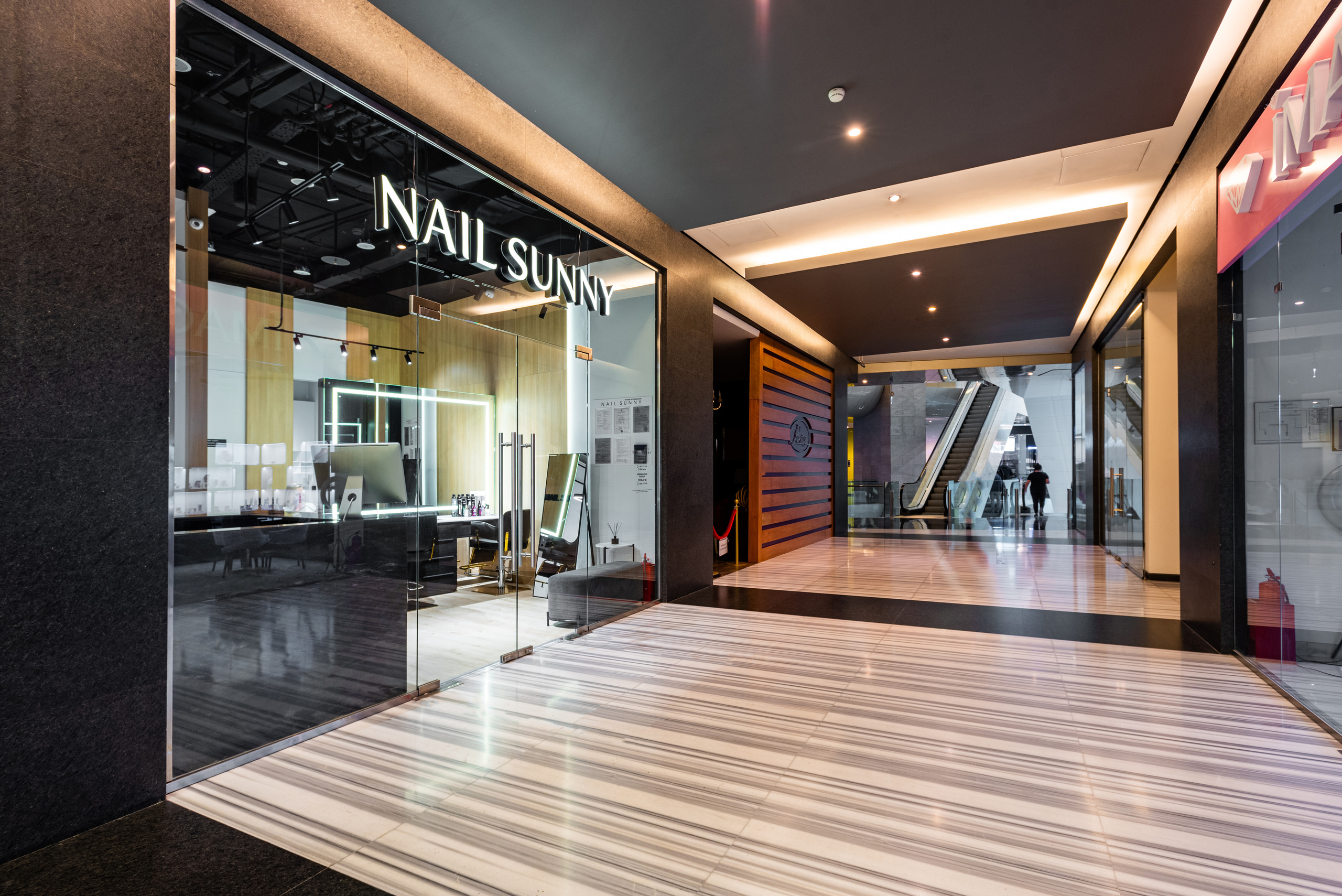 САЛОНЫ КРАСОТЫ. Роман Свободный — интерьерная и архитектурная съёмка, Москва и МО