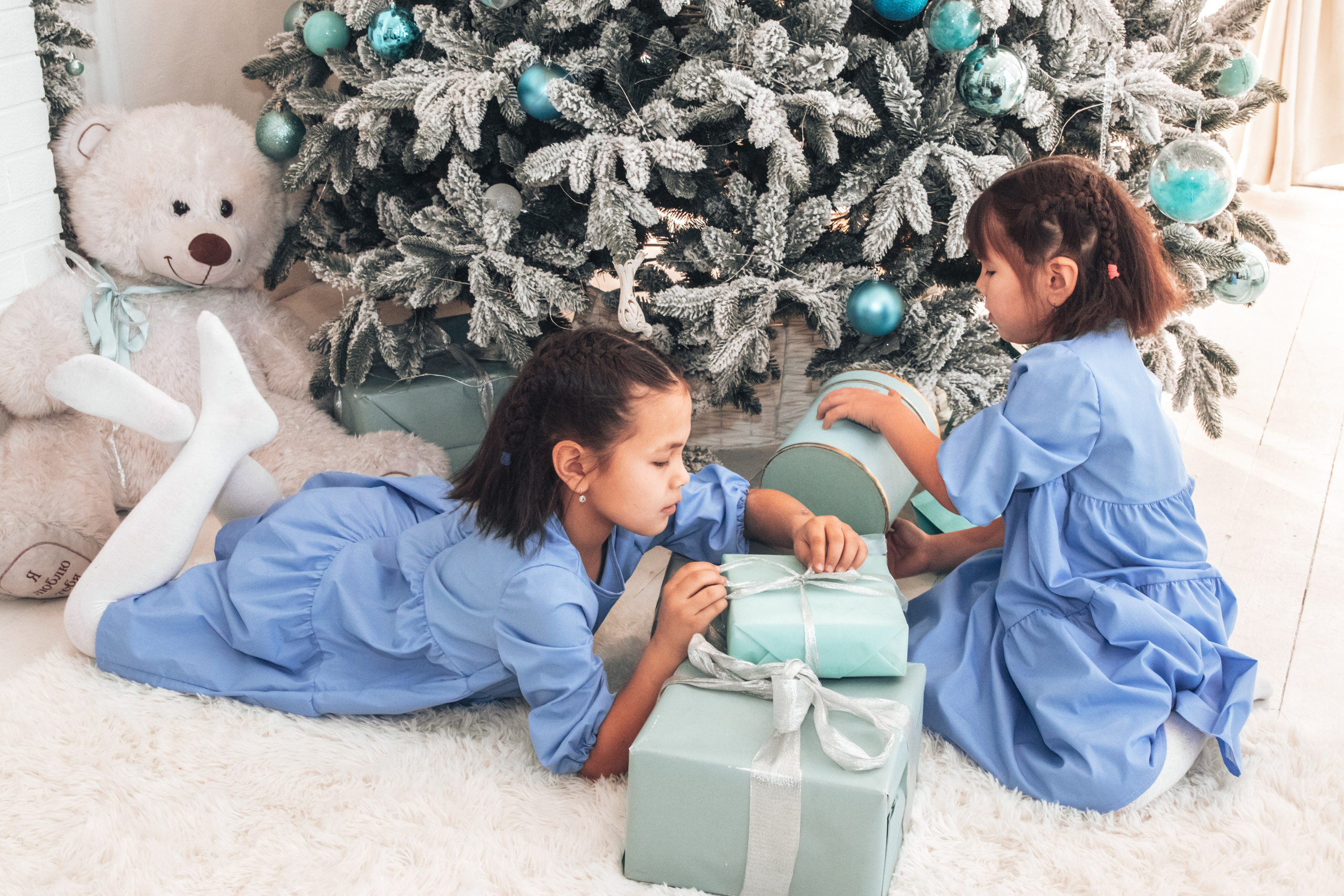 Съёмка прекрасной семьи в зале Лайт. PhotoMeet — Фотограф в Улан-Удэ