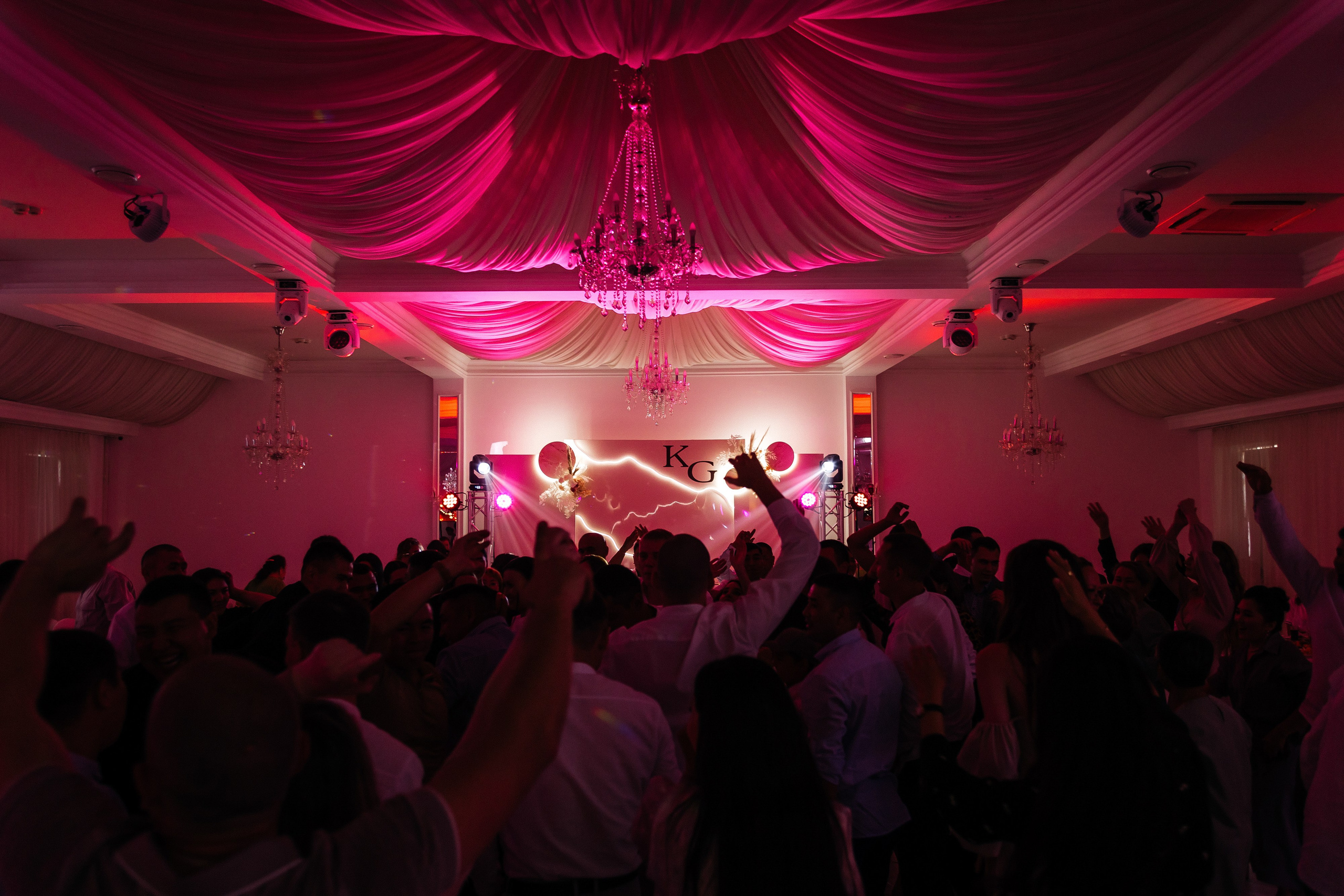 Кайрат & Гузель | 03.08.24. Свадебный и семейный фотограф в Омске Евгения Хакимова