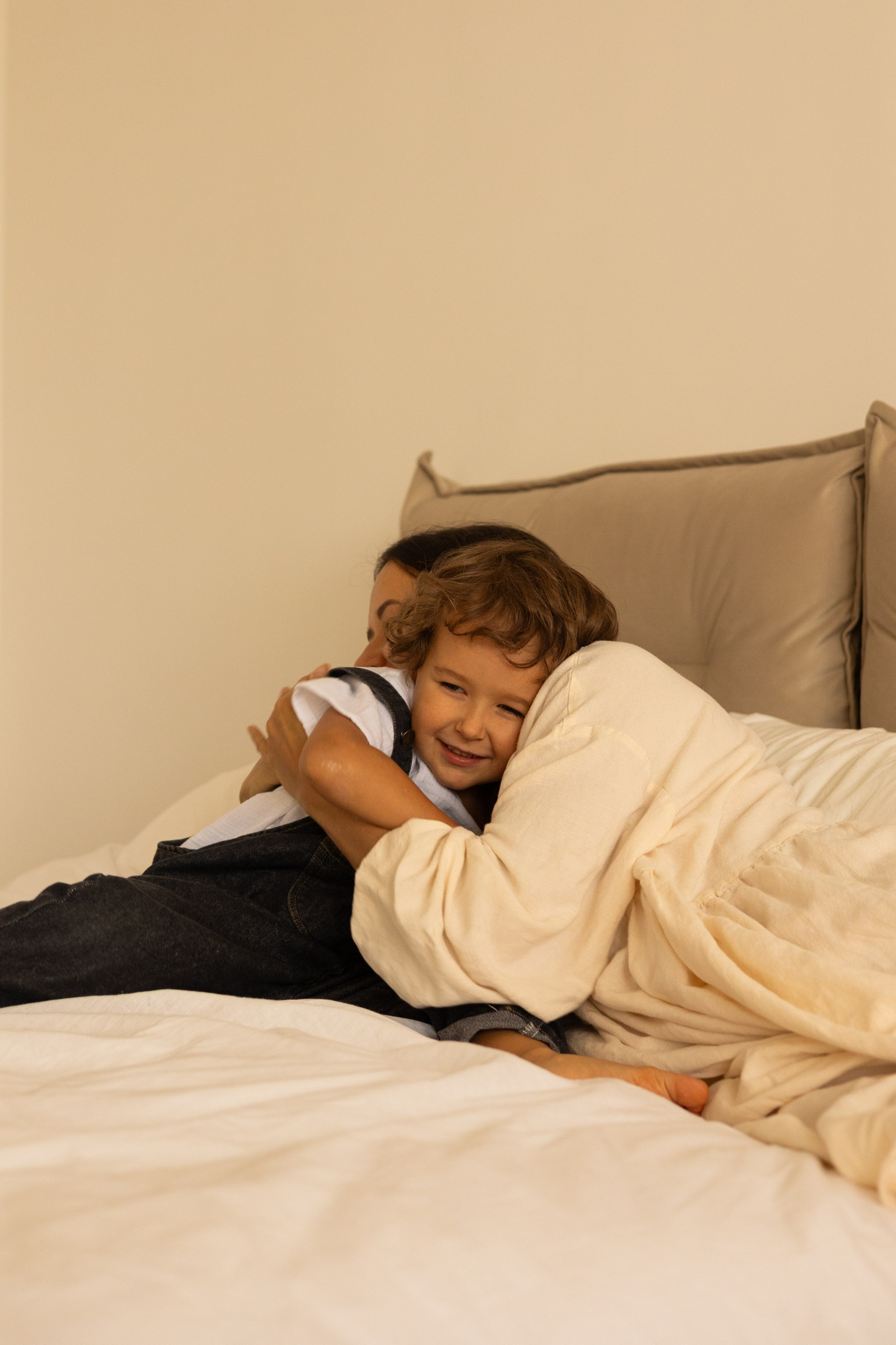 Ник, Карина, Ричард, Линда. Привет! Меня зовут Эльвира, я фотограф в Екатеринбурге