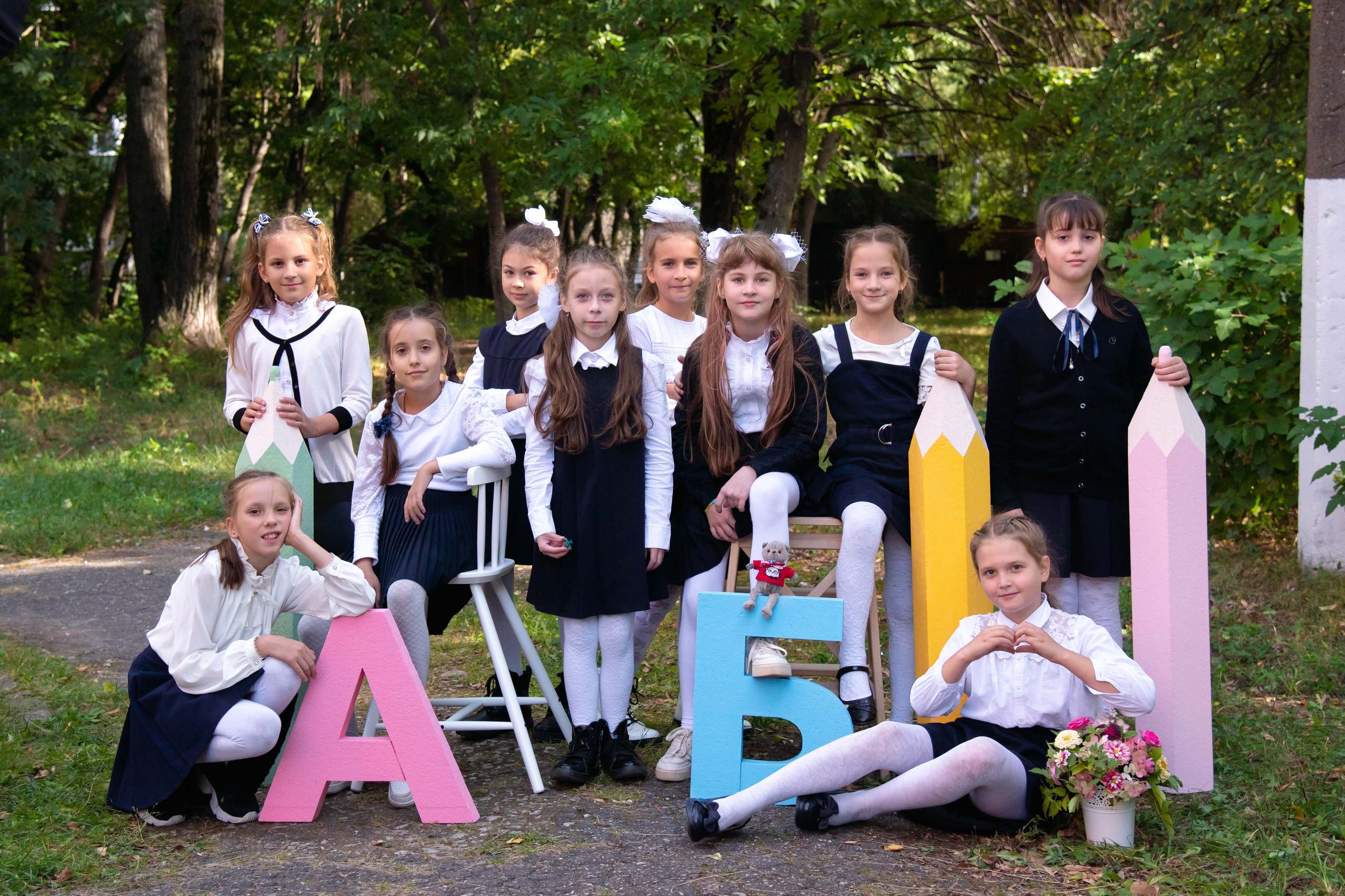 Не выпускной класс? Ну и что? Идём фотографироваться!!!. Лапшина Юлия — школьный фотограф в Нижнем Новгороде. Выпускные альбомы
