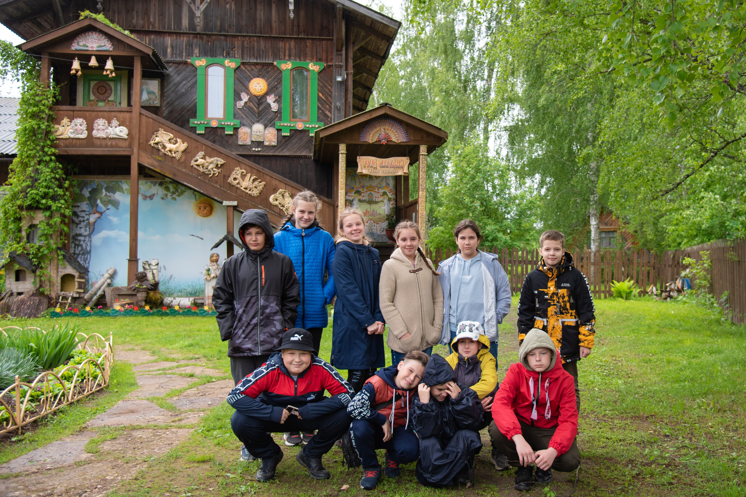 Фотосессия из конного клуба "Серая лошадь" для 6 класса 94 школы. Лапшина Юлия — школьный фотограф в Нижнем Новгороде. Выпускные альбомы