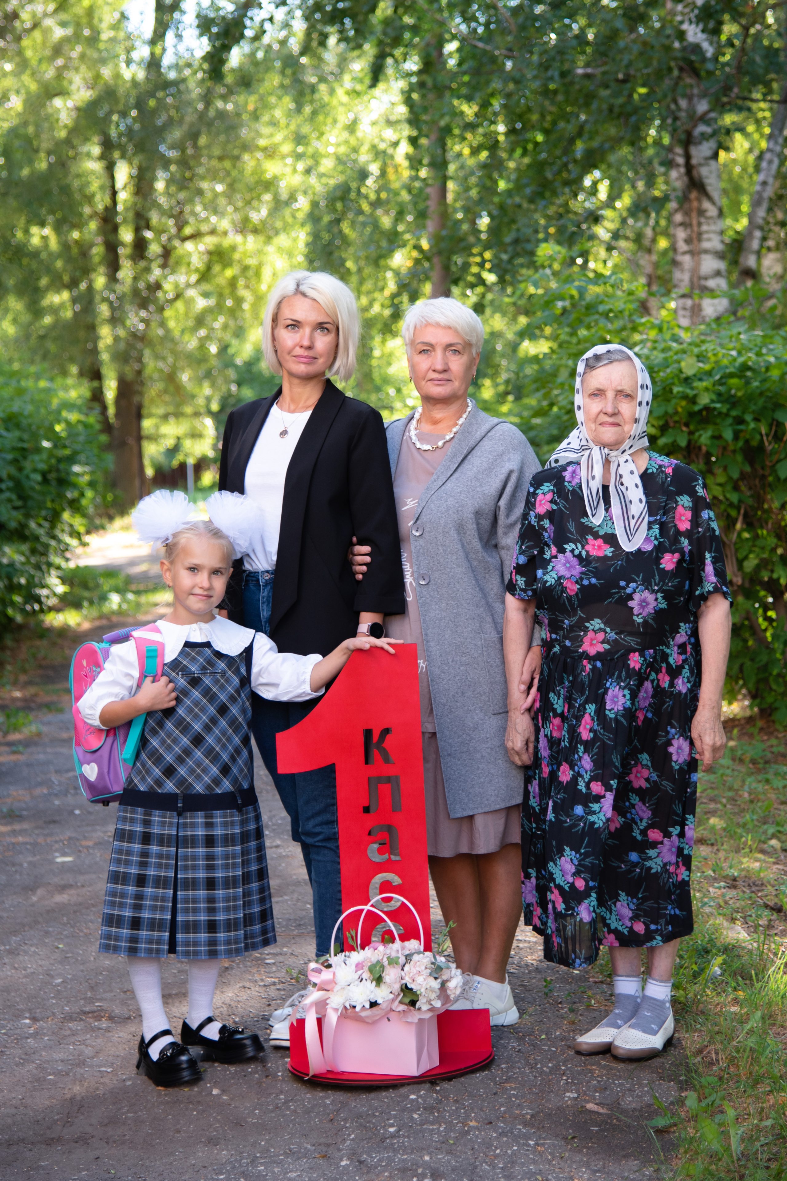 Солнечное 1 сентября 2022 года. Лапшина Юлия — школьный фотограф в Нижнем Новгороде. Выпускные альбомы