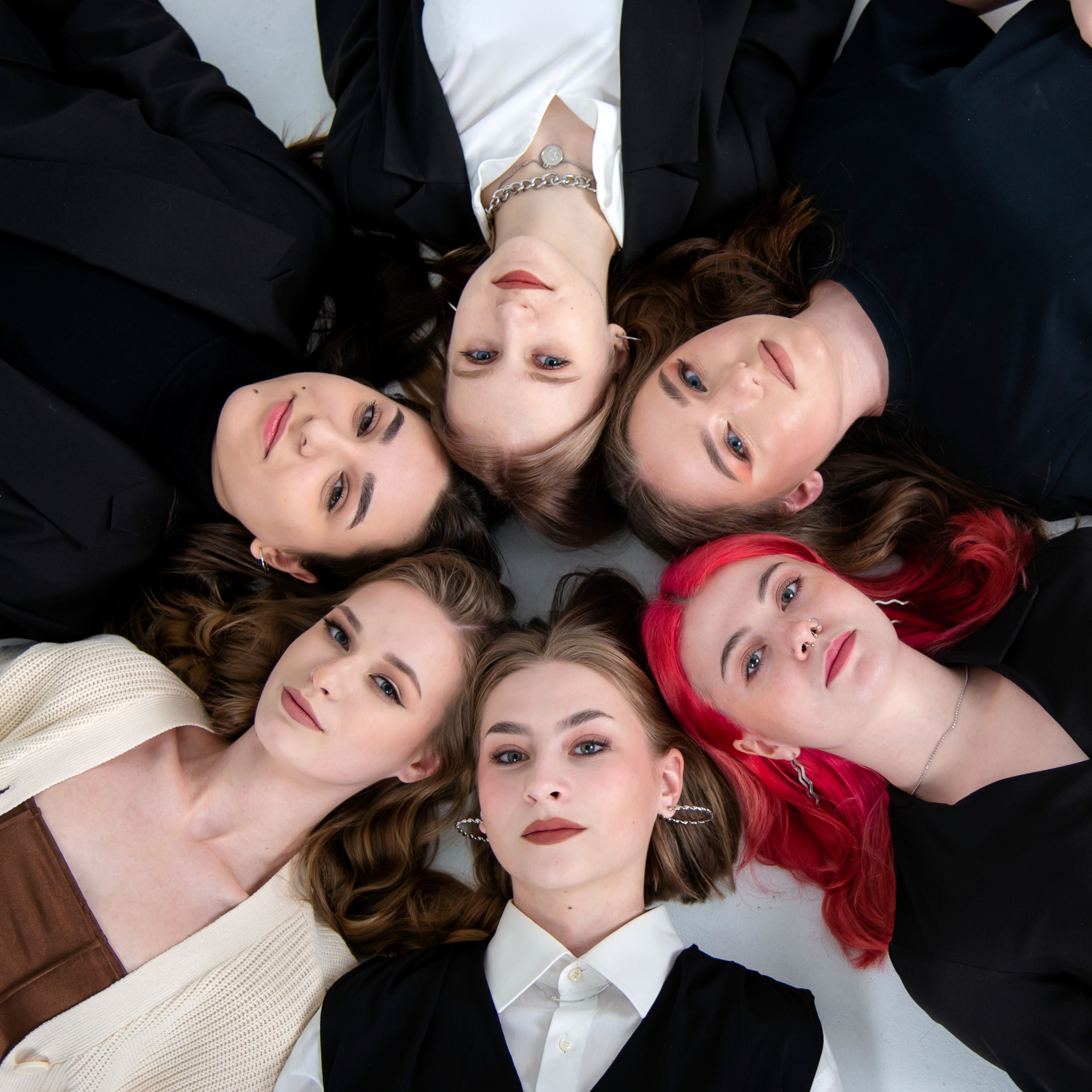 Фотосессия для выпускников старших классов. Лапшина Юлия — школьный фотограф в Нижнем Новгороде. Выпускные альбомы