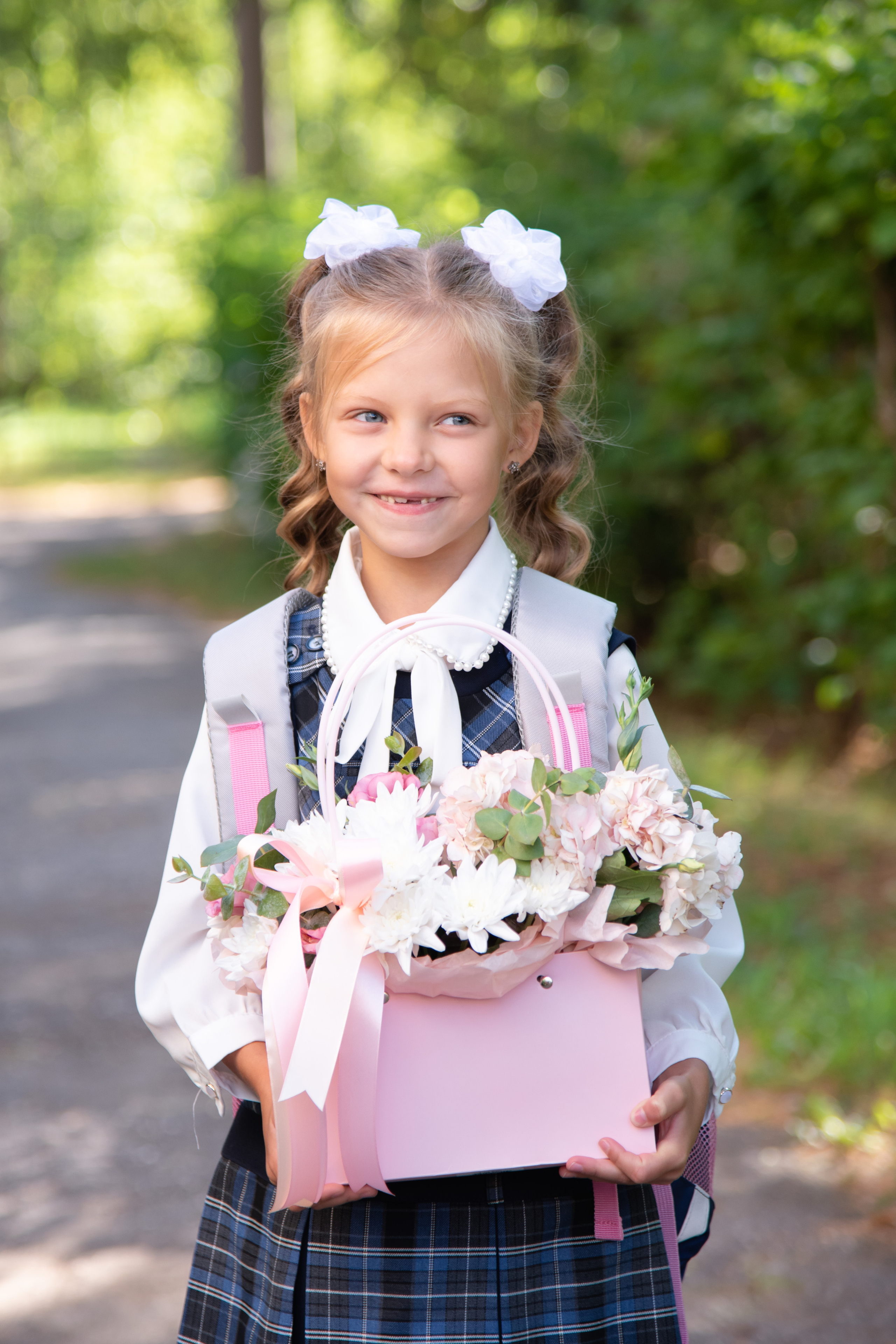 Солнечное 1 сентября 2022 года. Лапшина Юлия — школьный фотограф в Нижнем Новгороде. Выпускные альбомы