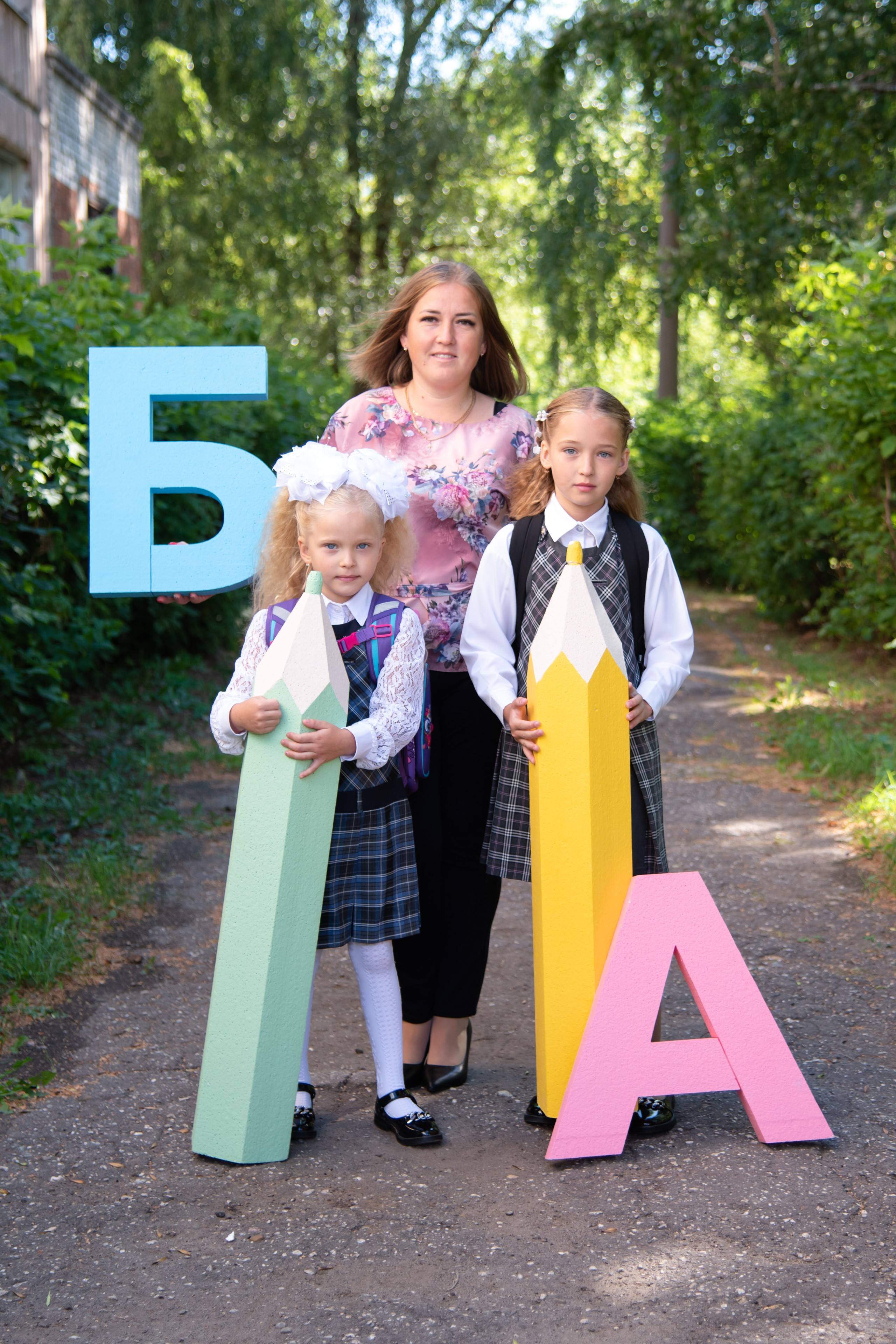 Солнечное 1 сентября 2022 года. Лапшина Юлия — школьный фотограф в Нижнем Новгороде. Выпускные альбомы