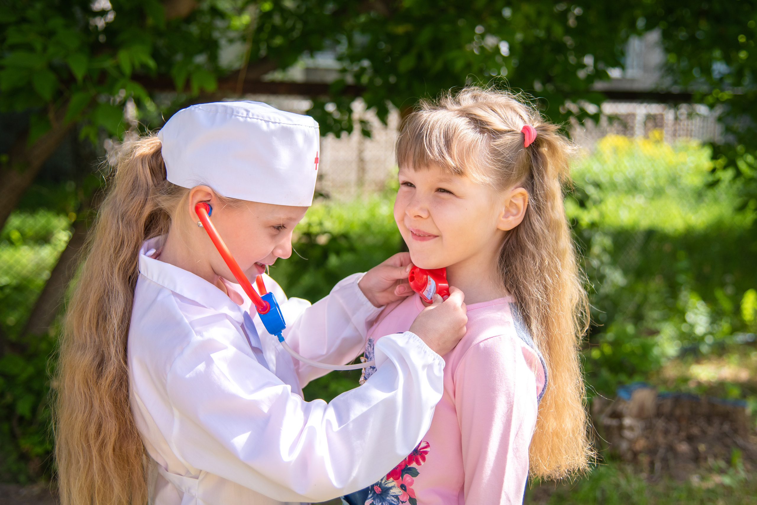 Идем, идем лечиться... Съёмка для выпускного альбома