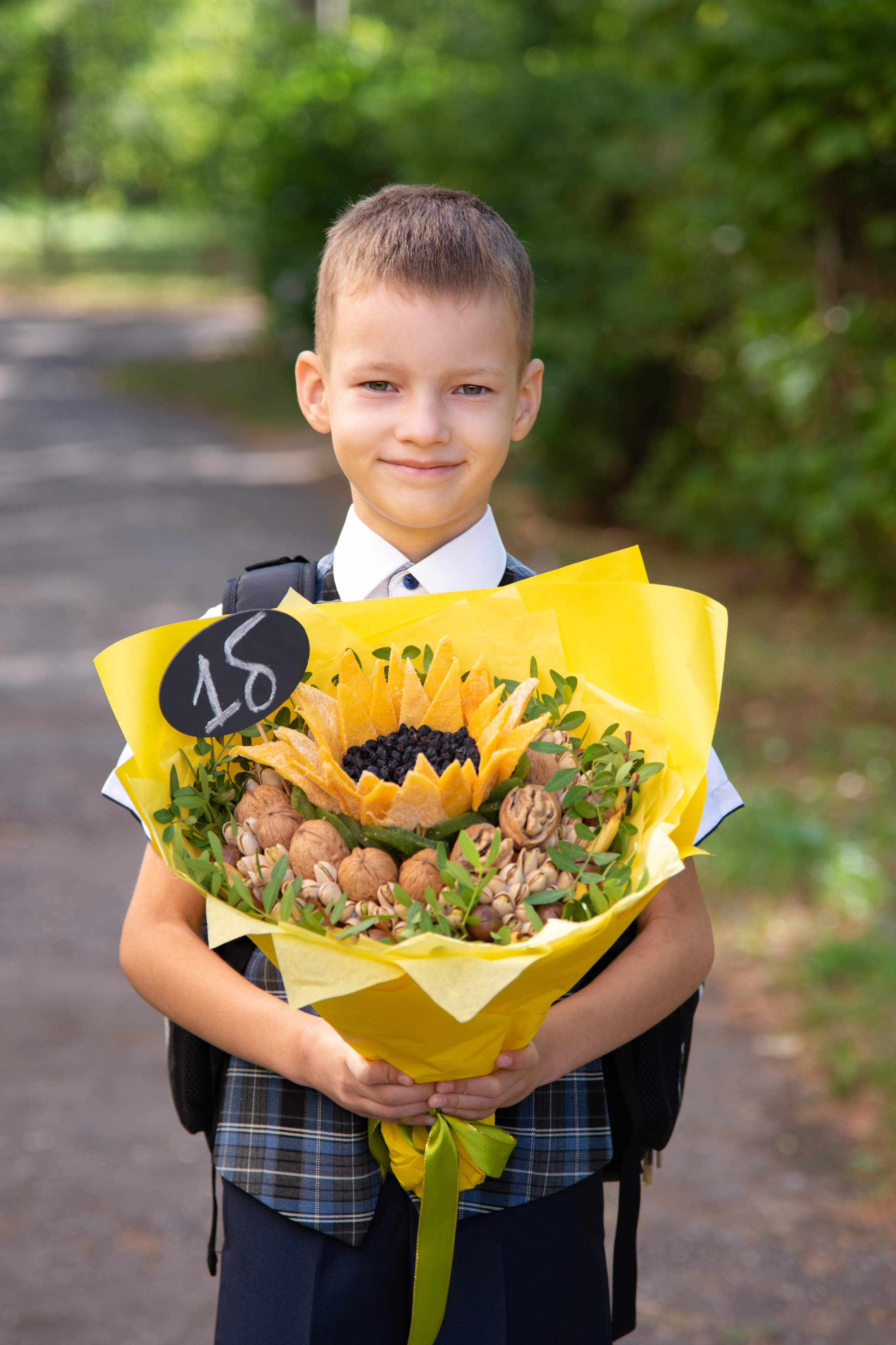 Солнечное 1 сентября 2022 года. Лапшина Юлия — школьный фотограф в Нижнем Новгороде. Выпускные альбомы