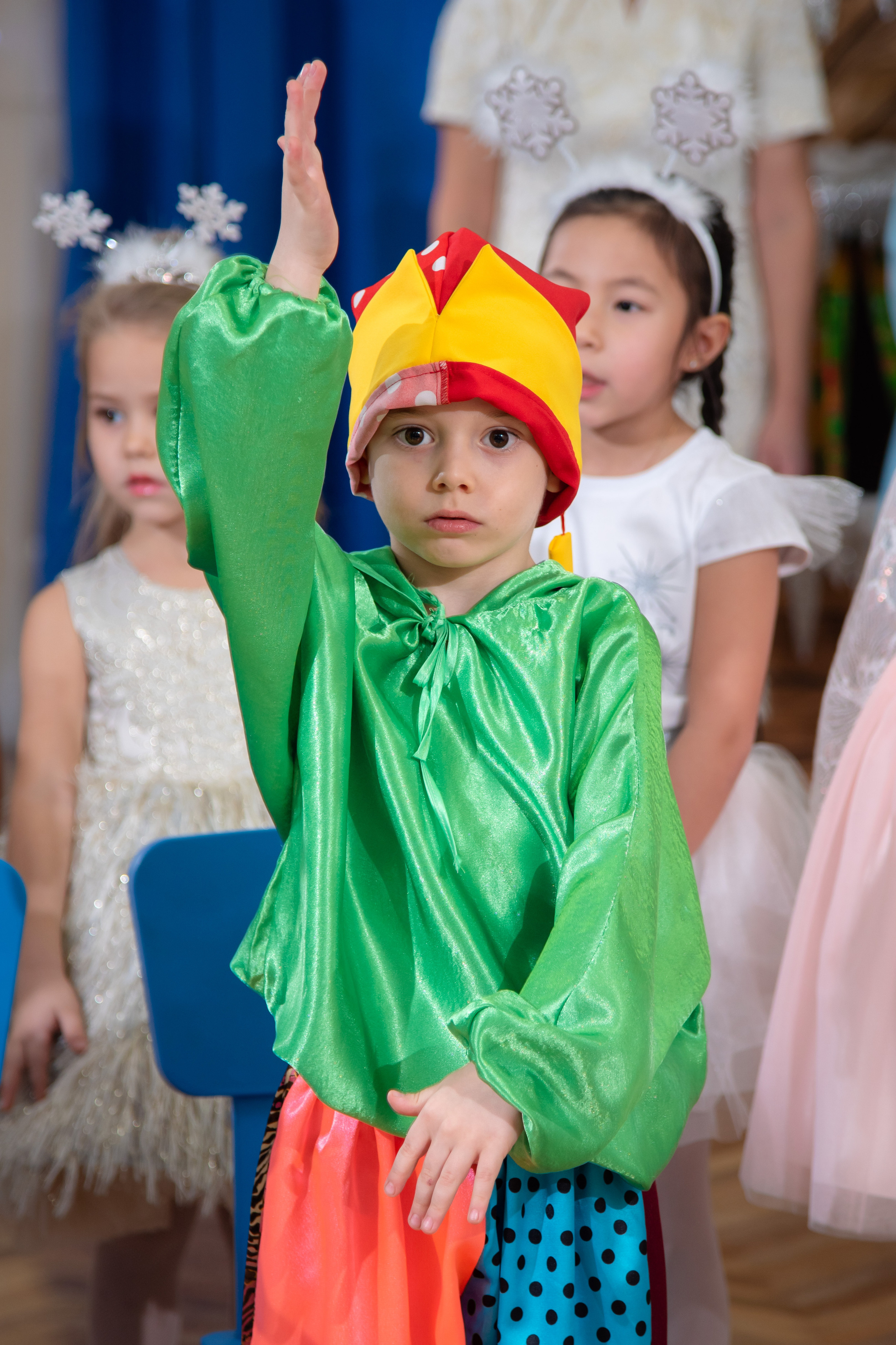 Фотографии с новогоднего утренника в детском саду "Крепыш". Лапшина Юлия — школьный фотограф в Нижнем Новгороде. Выпускные альбомы