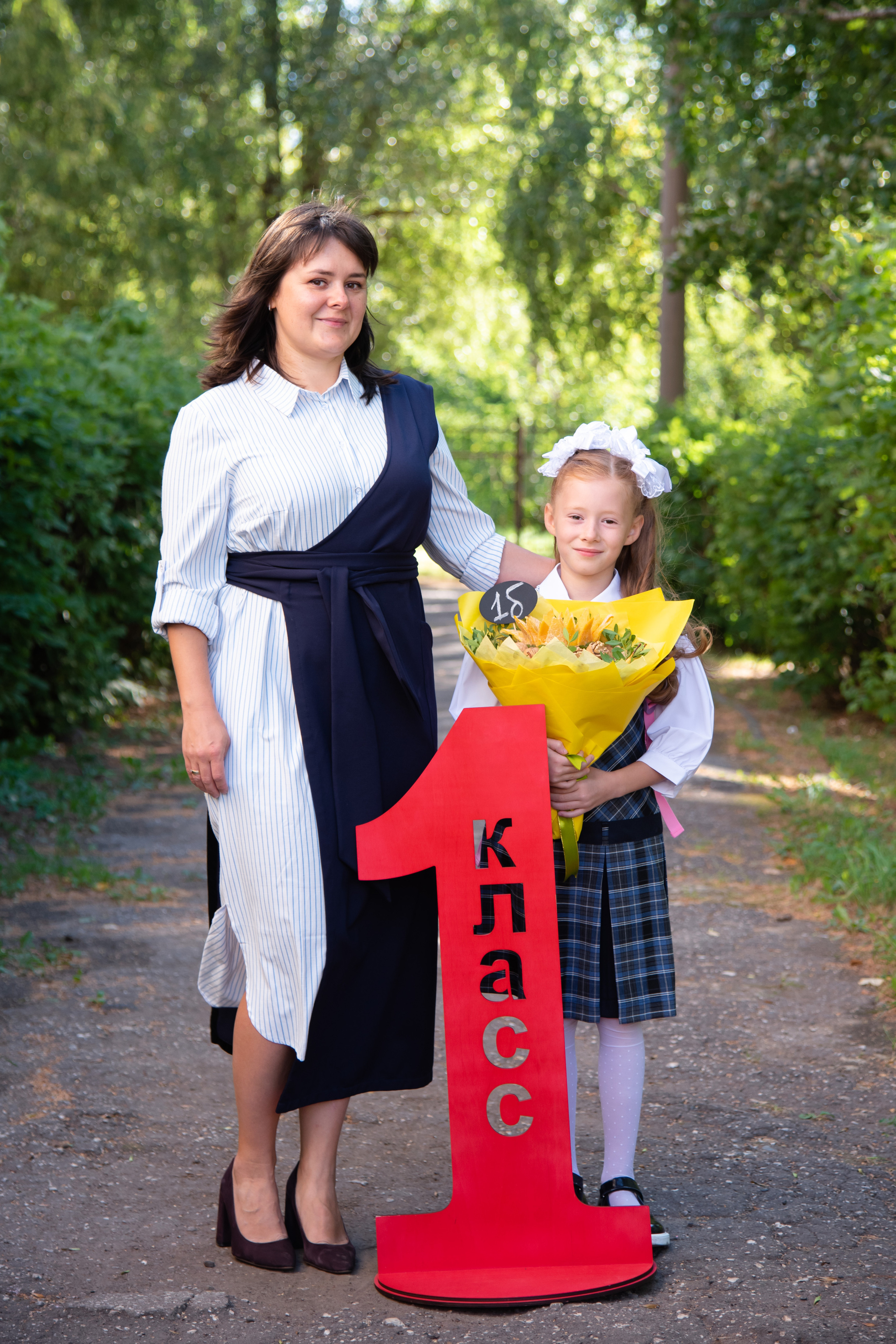 Солнечное 1 сентября 2022 года. Лапшина Юлия — школьный фотограф в Нижнем Новгороде. Выпускные альбомы