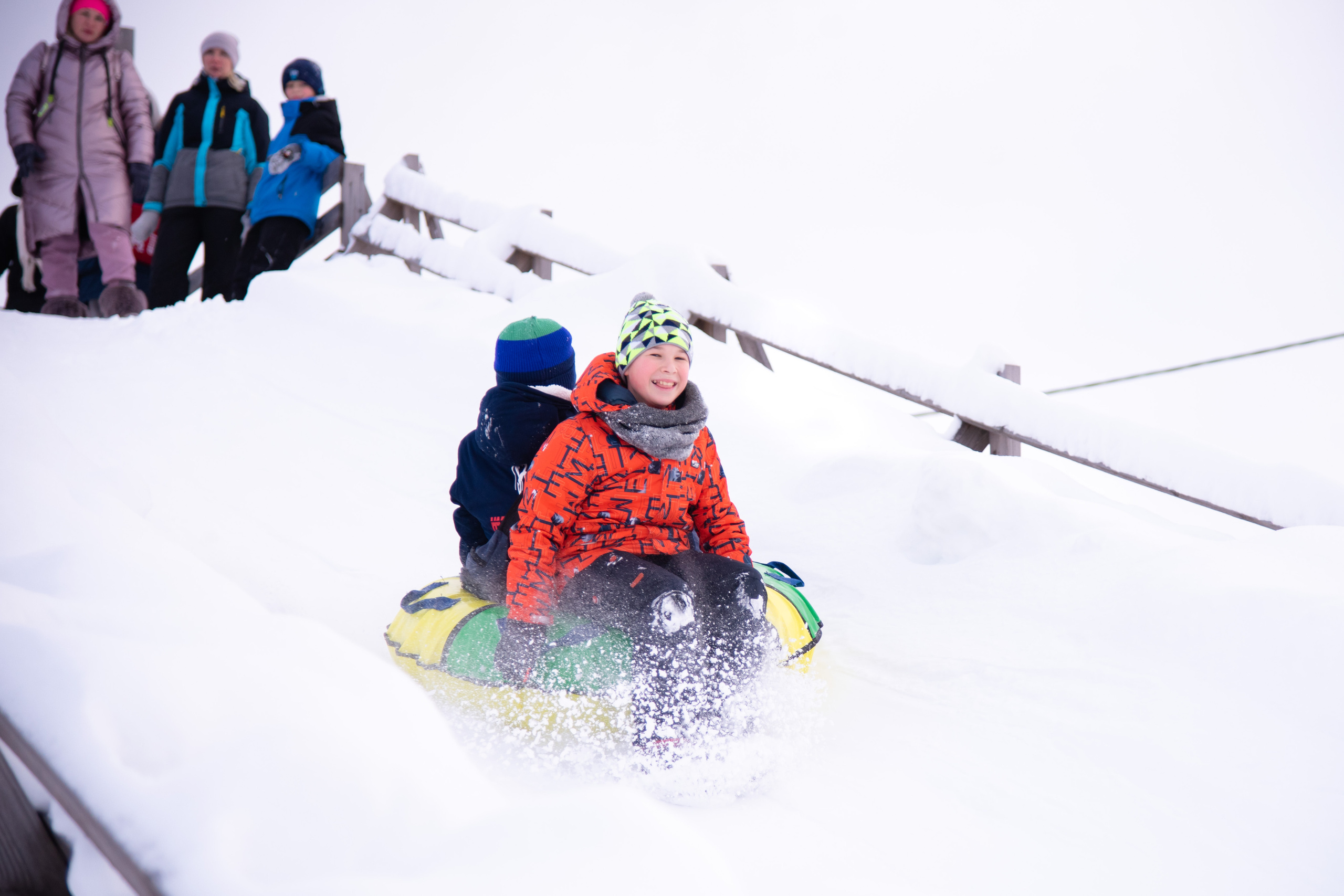 Фотосессия на базе отдыха "Остров приключений" для школы 94. Лапшина Юлия — школьный фотограф в Нижнем Новгороде. Выпускные альбомы