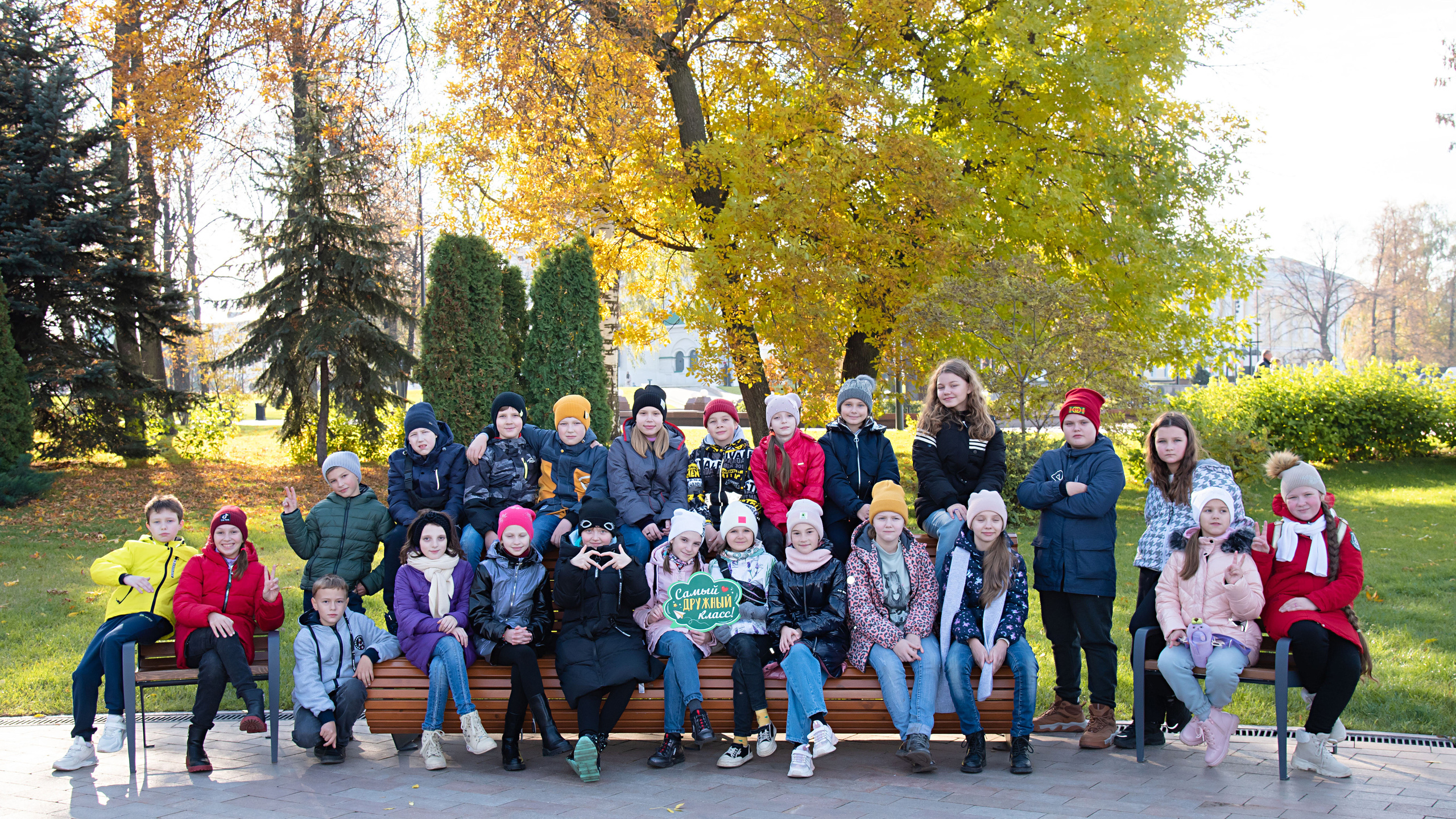 Съёмка для выпускного альбома в Нижнем Новгороде для 4 класса. Лапшина Юлия — школьный фотограф в Нижнем Новгороде. Выпускные альбомы