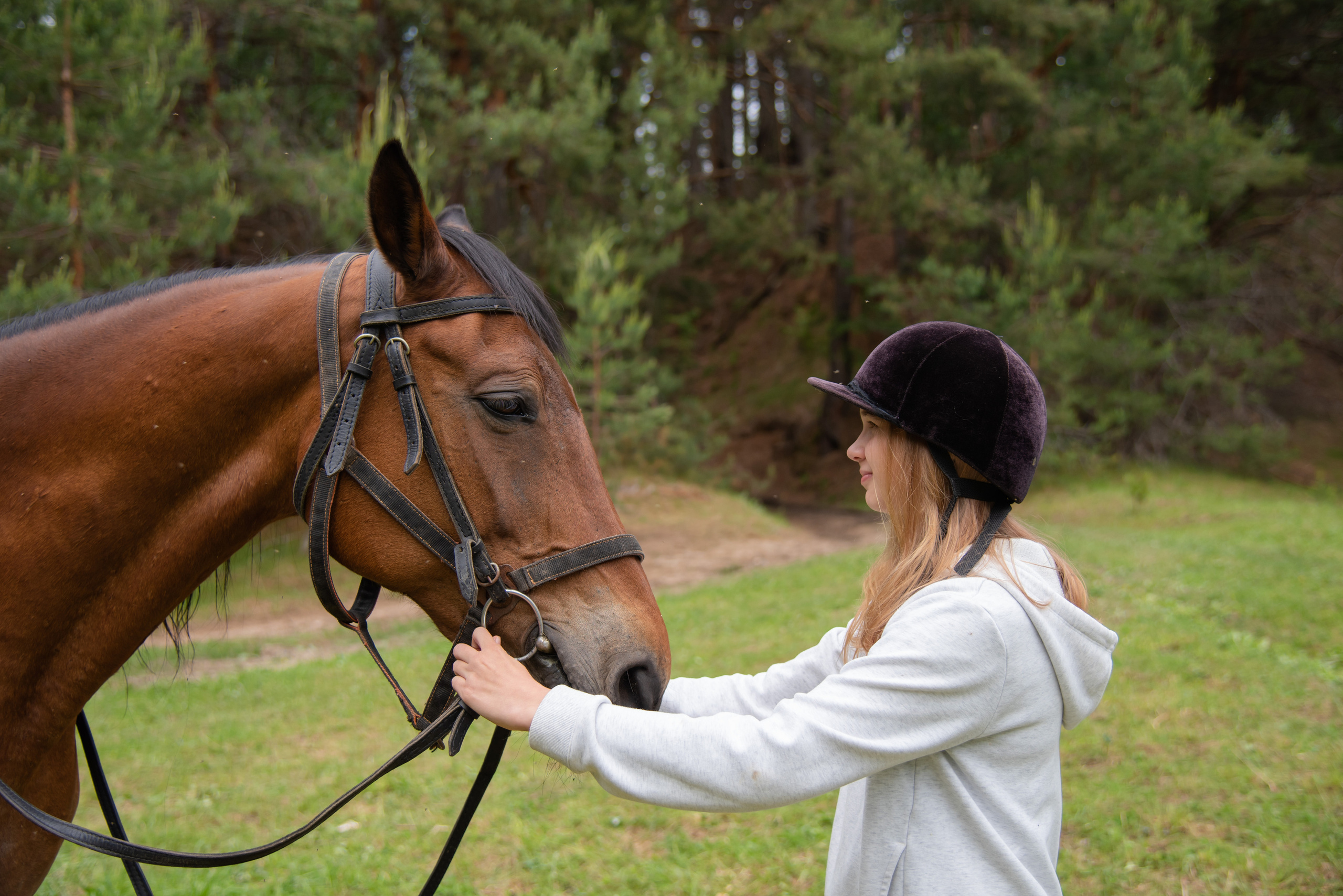 Фотосессия из конного клуба "Серая лошадь" для 6 класса 94 школы. Лапшина Юлия — школьный фотограф в Нижнем Новгороде. Выпускные альбомы