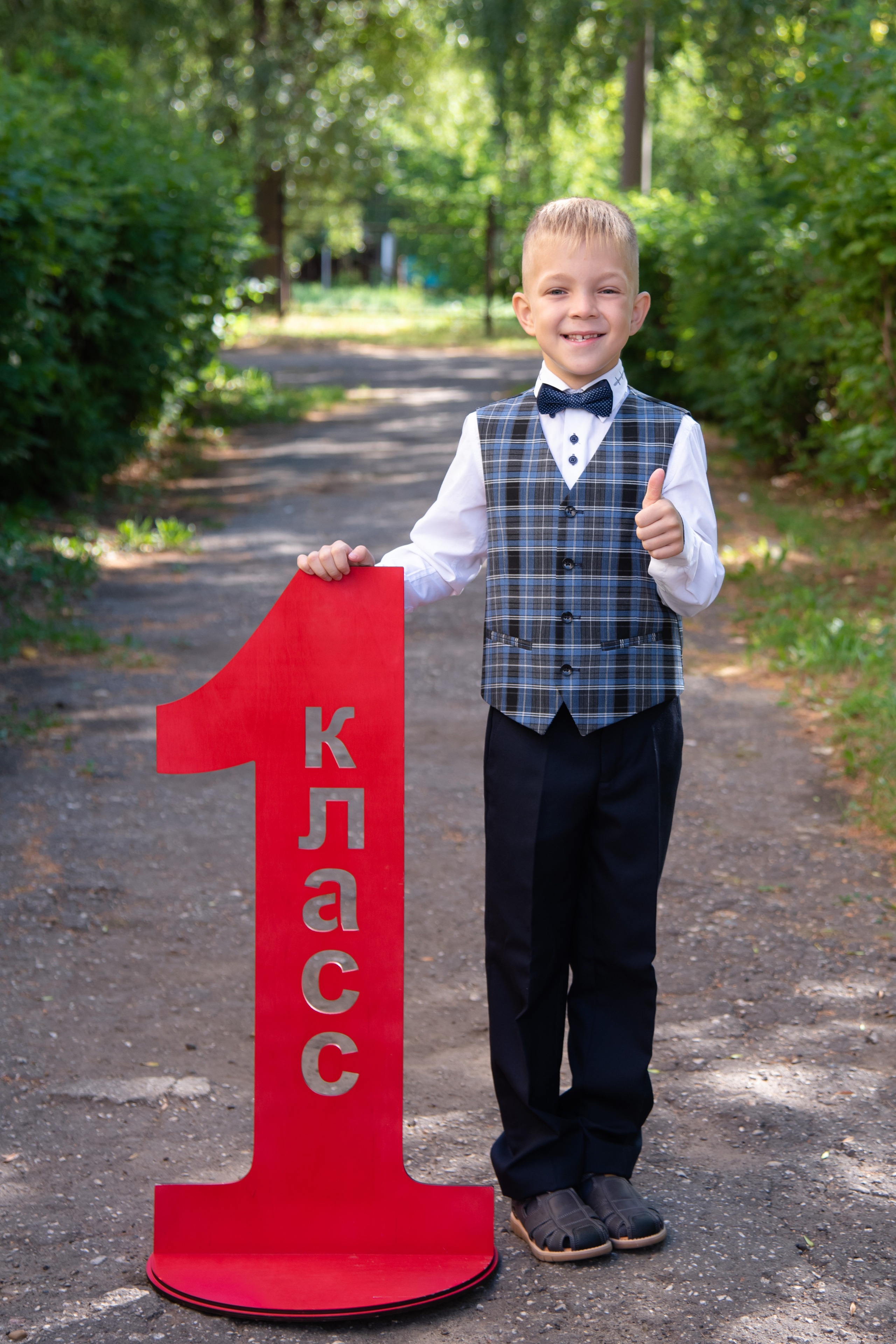 Солнечное 1 сентября 2022 года. Лапшина Юлия — школьный фотограф в Нижнем Новгороде. Выпускные альбомы