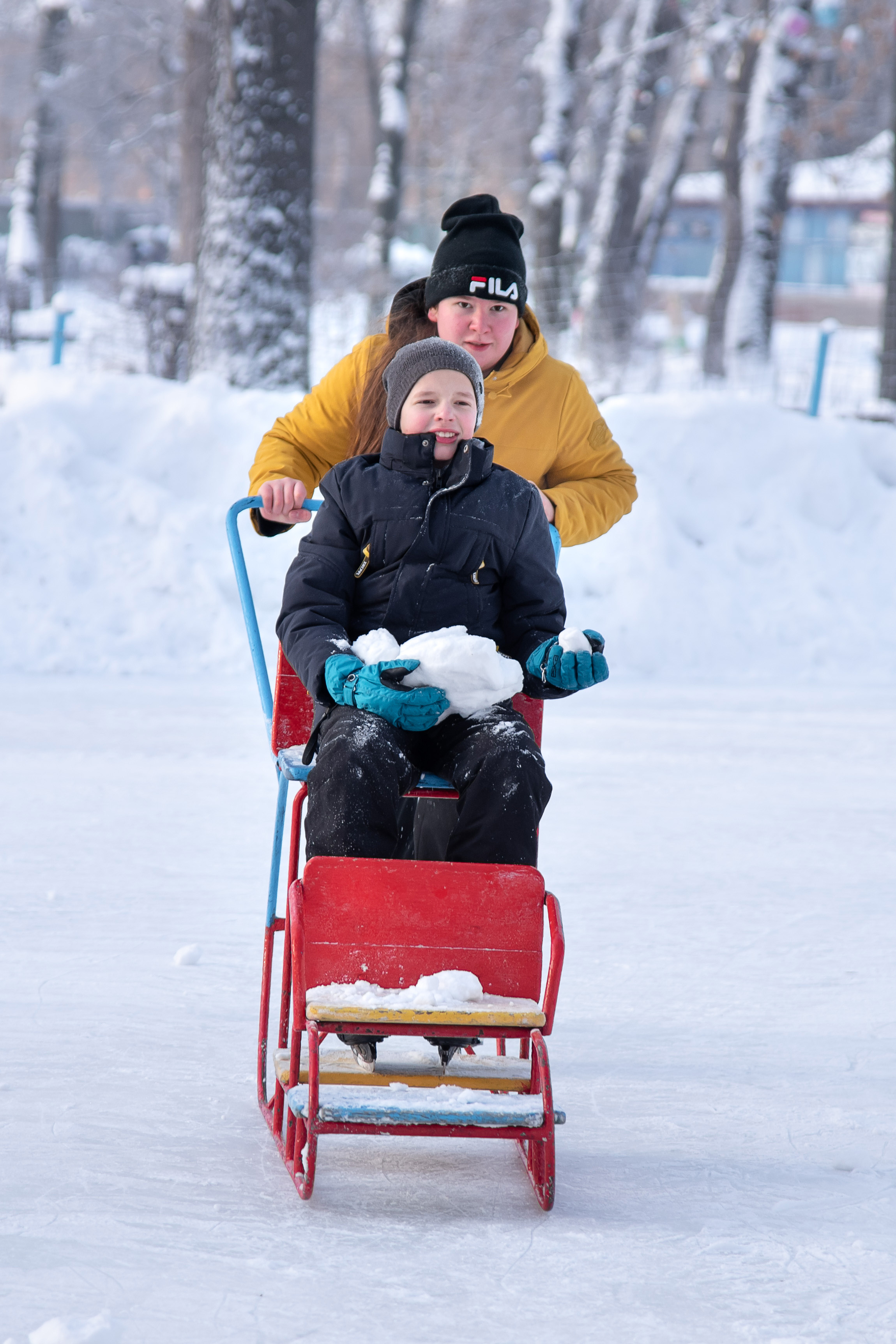 Школьная фотосессия в Парке 1 мая г.Нижнего Новгорода. Лапшина Юлия — школьный фотограф в Нижнем Новгороде. Выпускные альбомы