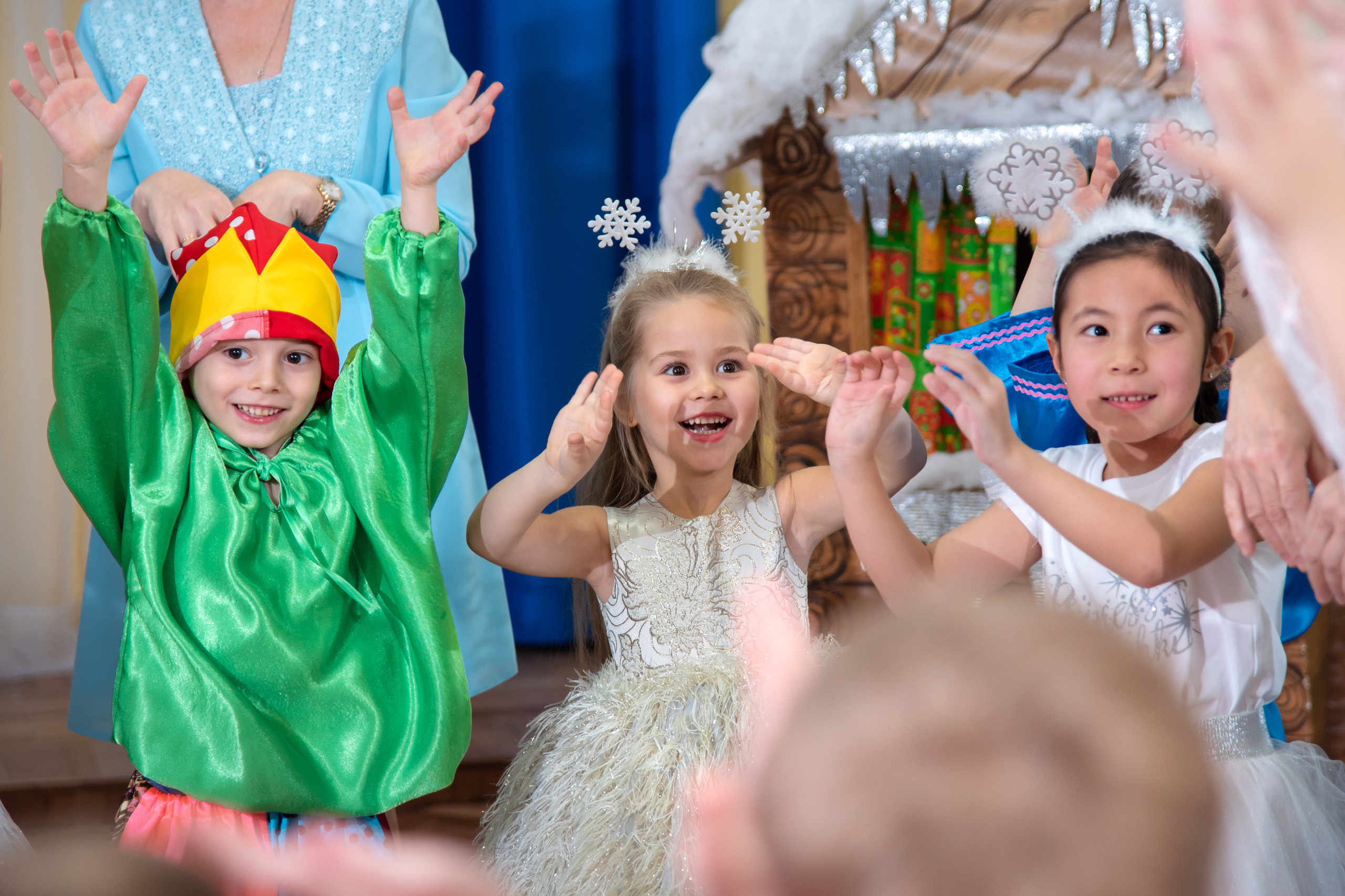 Фотографии с новогоднего утренника в детском саду "Крепыш". Лапшина Юлия — школьный фотограф в Нижнем Новгороде. Выпускные альбомы