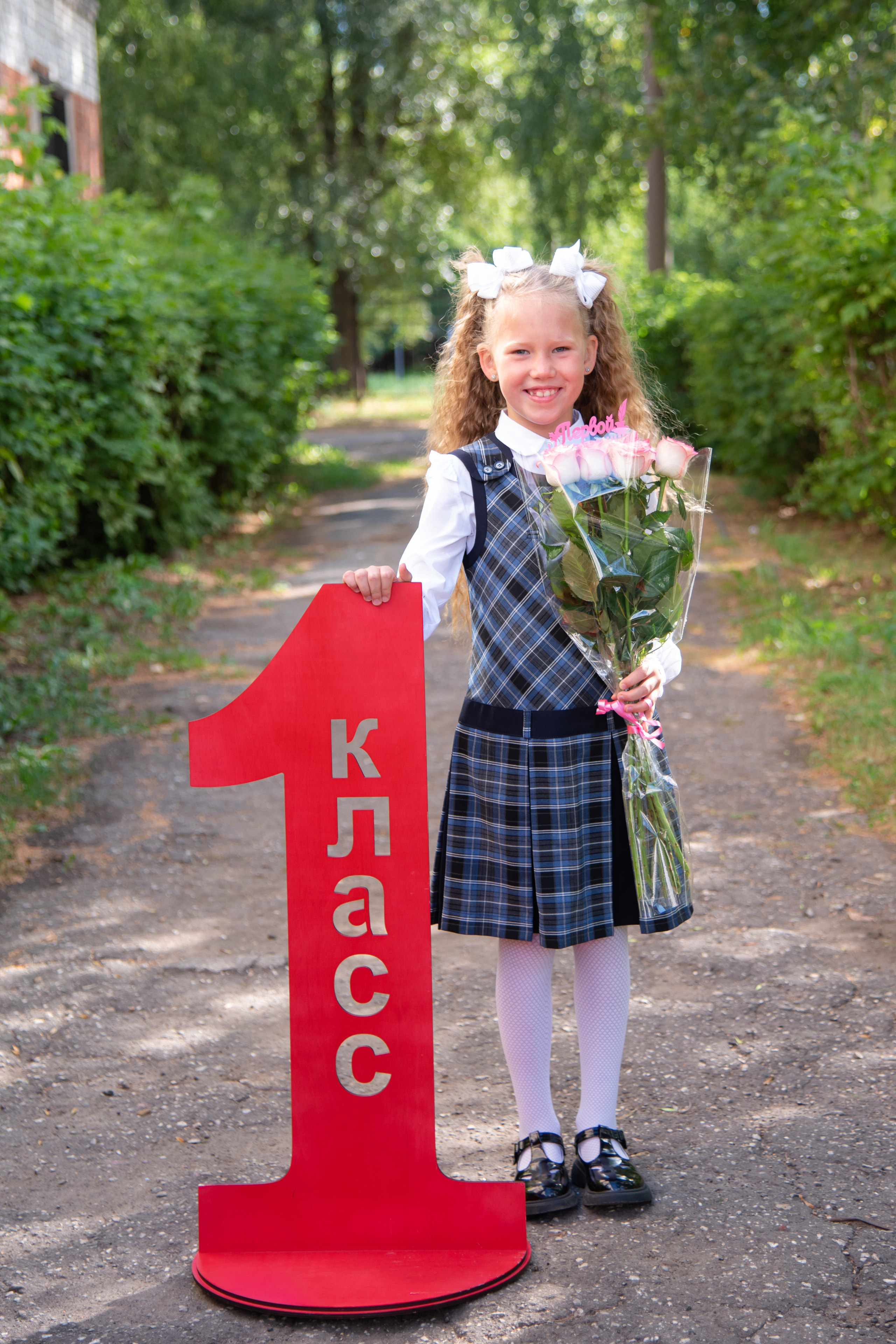 Солнечное 1 сентября 2022 года. Лапшина Юлия — школьный фотограф в Нижнем Новгороде. Выпускные альбомы