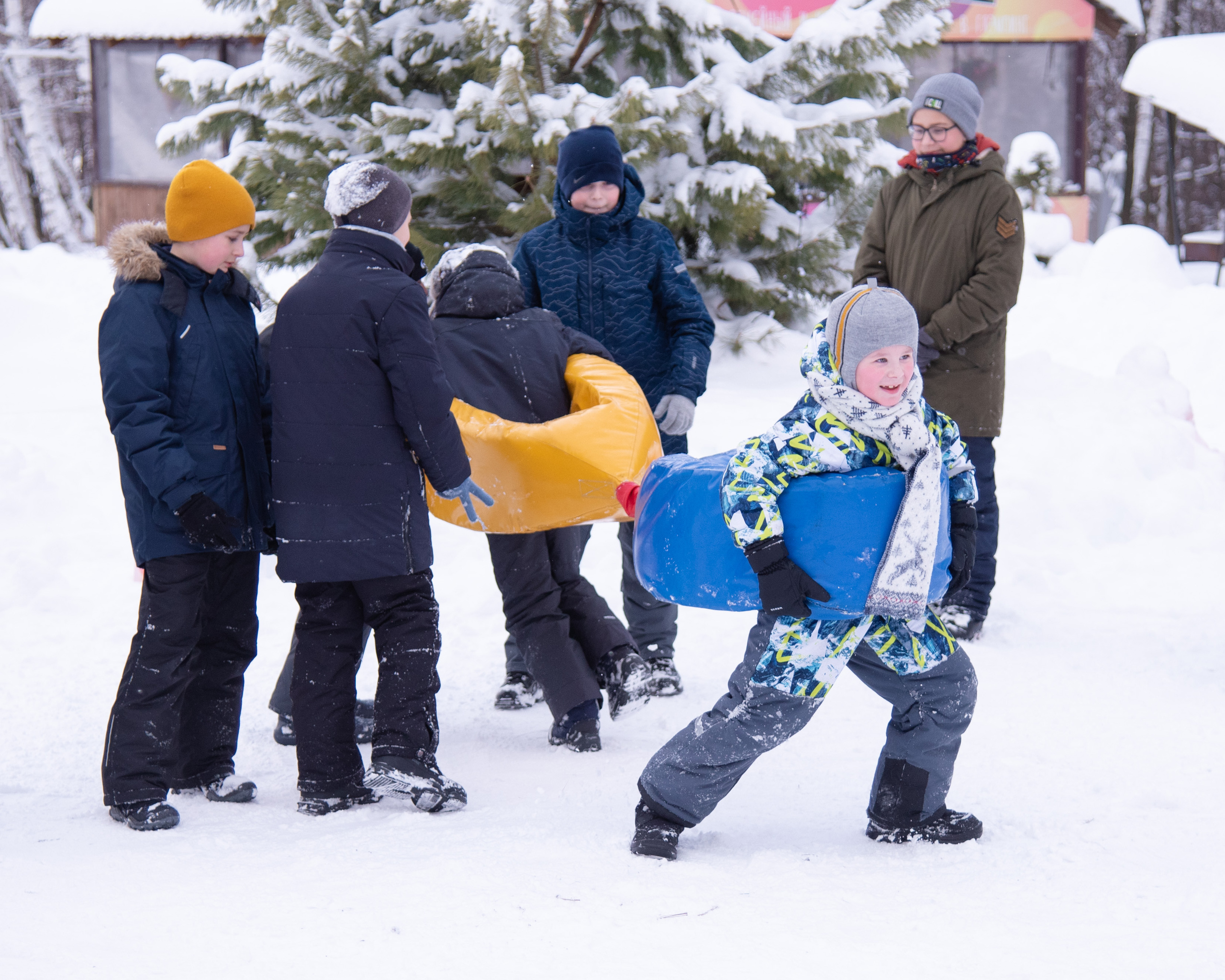 Фотосессия на базе отдыха "Остров приключений" для школы 94. Лапшина Юлия — школьный фотограф в Нижнем Новгороде. Выпускные альбомы