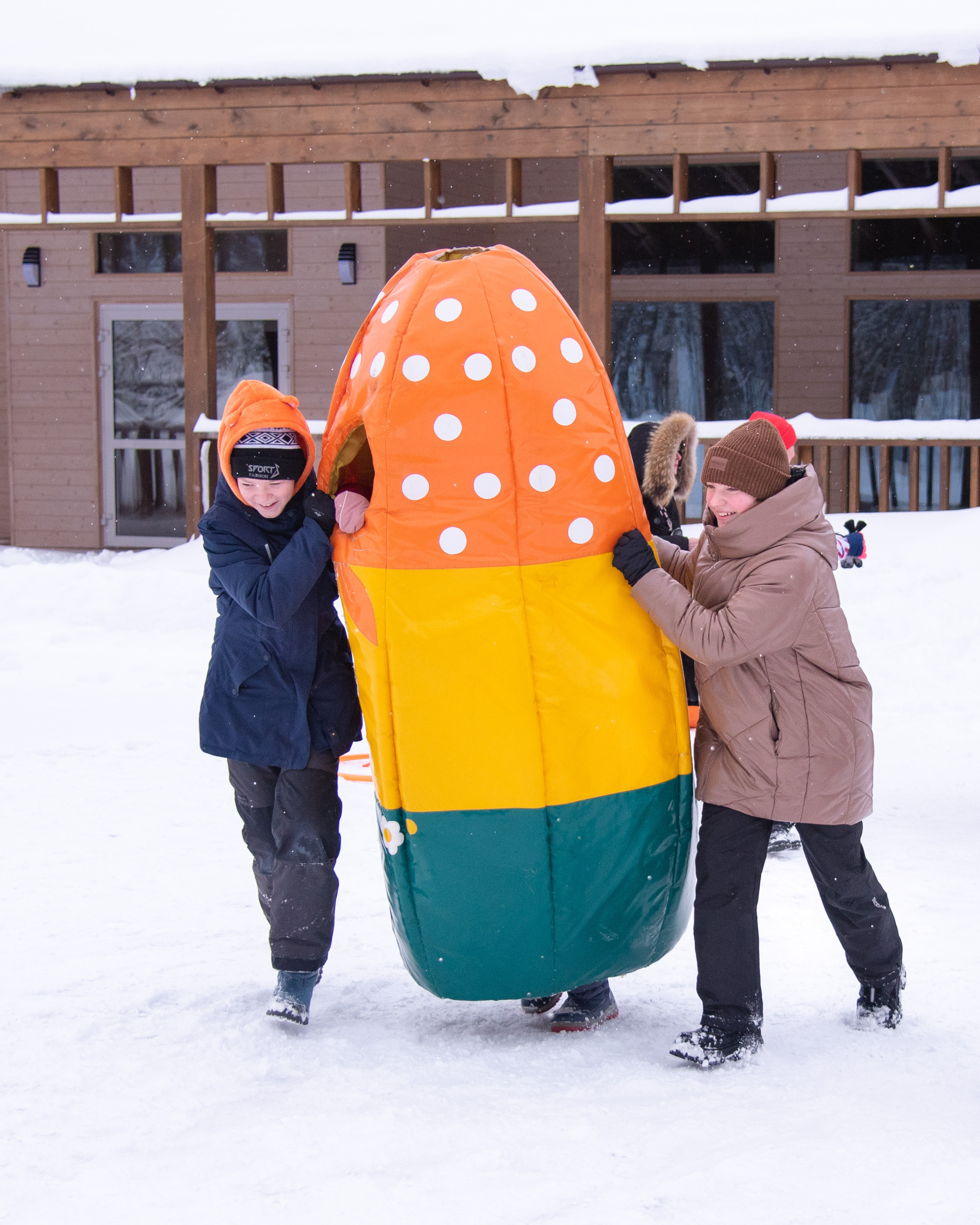Фотосессия на базе отдыха "Остров приключений" для школы 94. Лапшина Юлия — школьный фотограф в Нижнем Новгороде. Выпускные альбомы