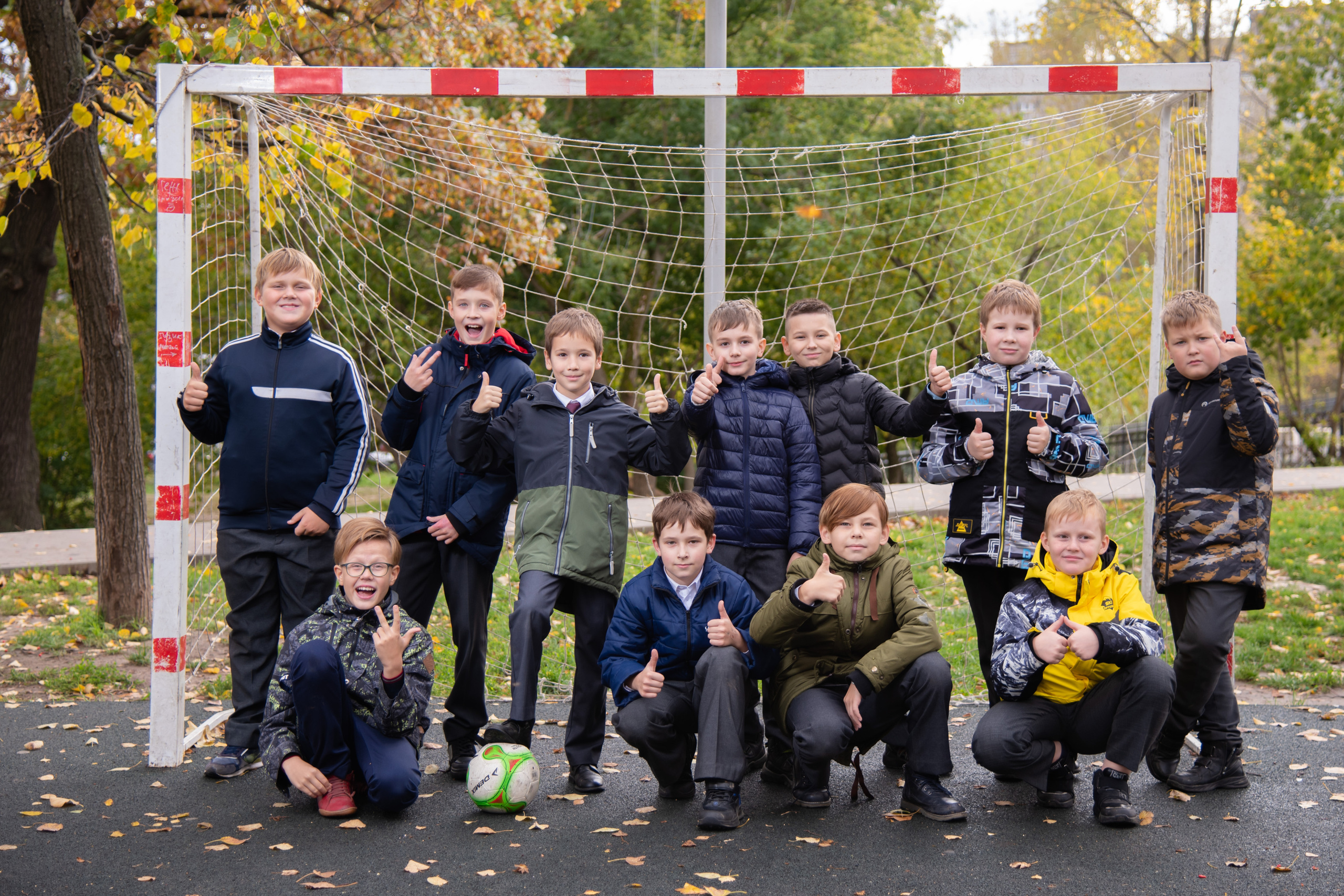 Фотосессия в сквере. Лапшина Юлия — школьный фотограф в Нижнем Новгороде. Выпускные альбомы